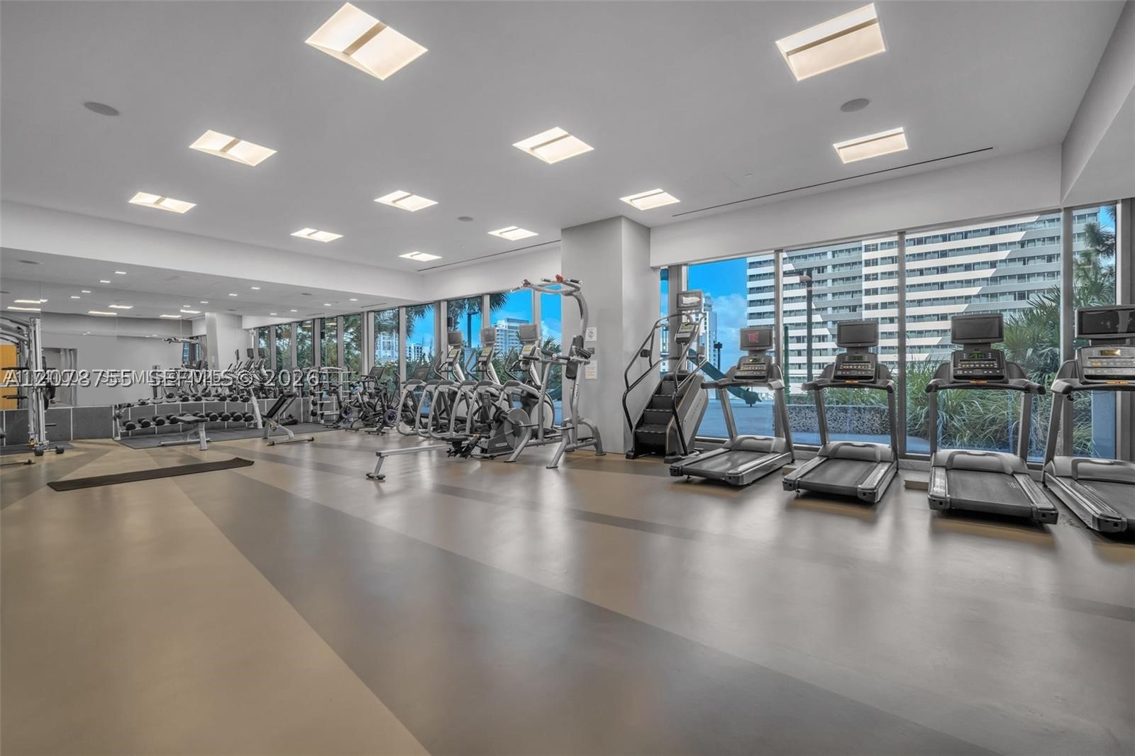 88 SW 7th St #1511 Miami, FL 33130