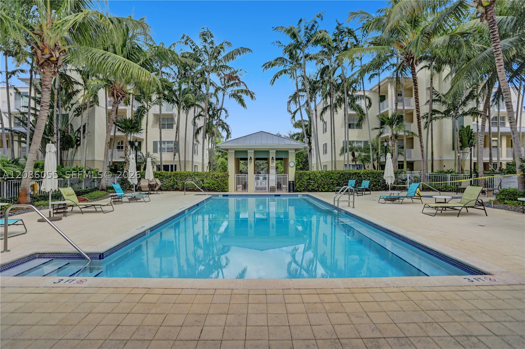 7564 SW 102nd St #211 Pinecrest, FL 33156