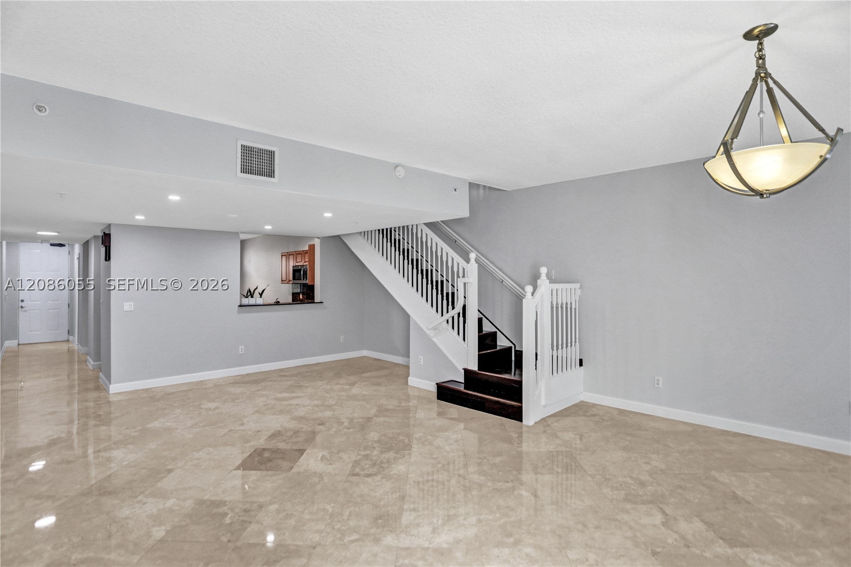 7564 SW 102nd St #211 Pinecrest, FL 33156