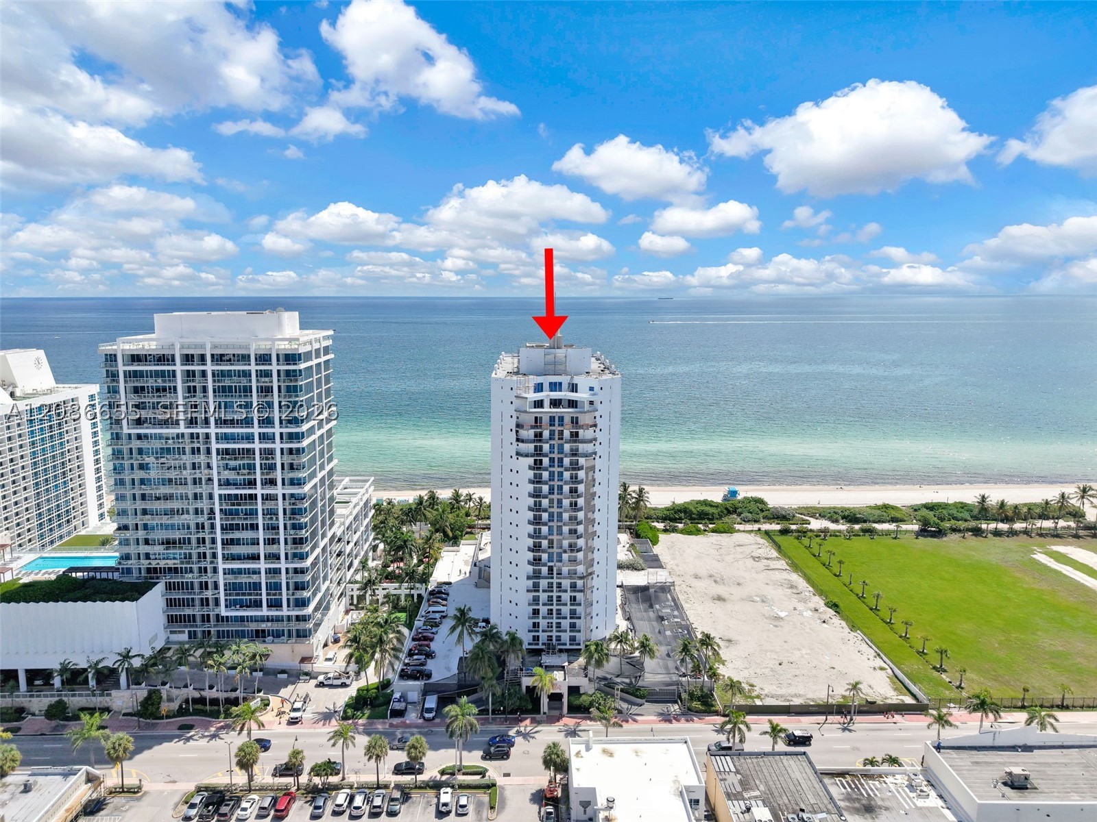 6767 Collins Ave #1403