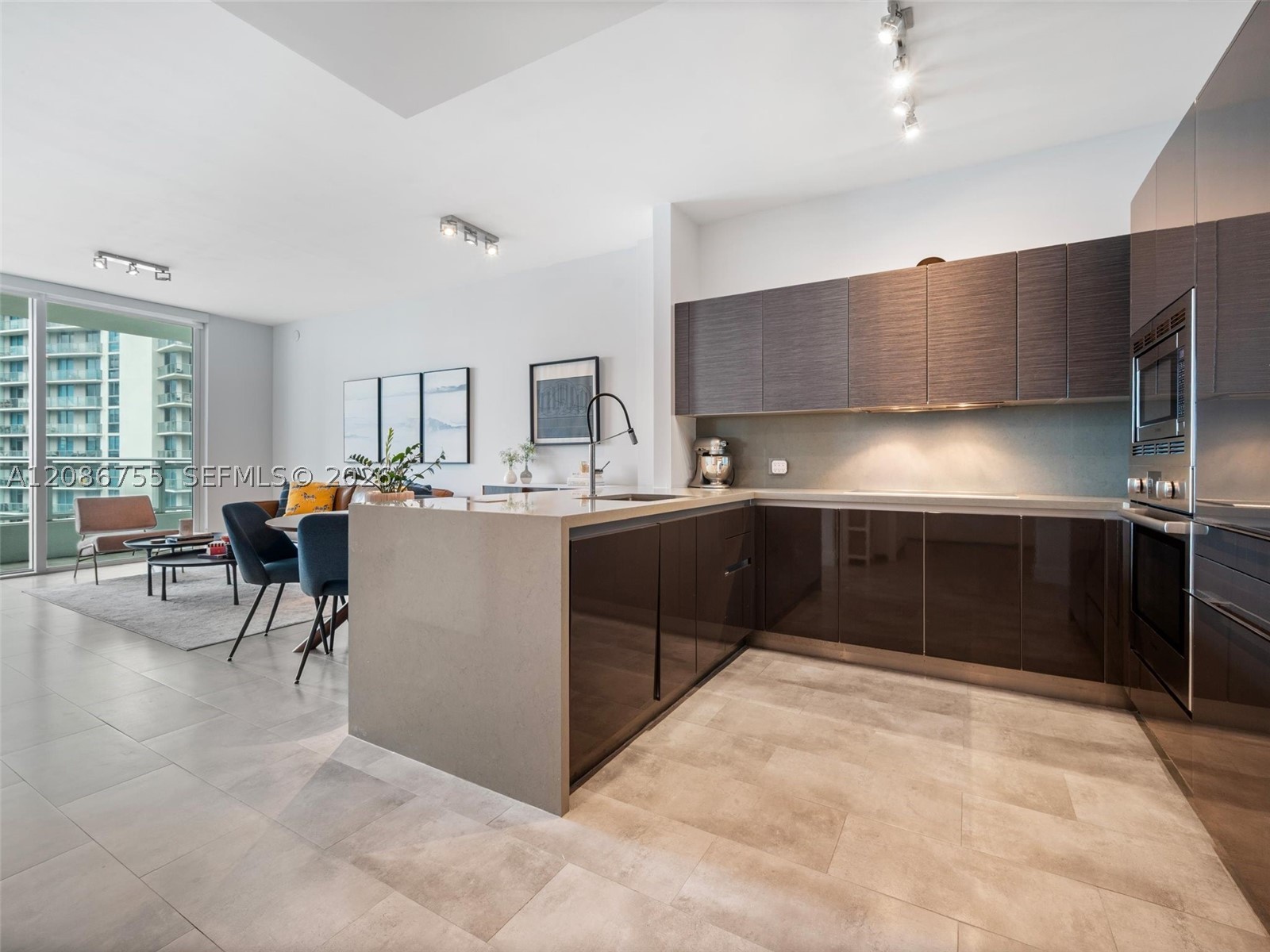 image The Bond on Brickell9