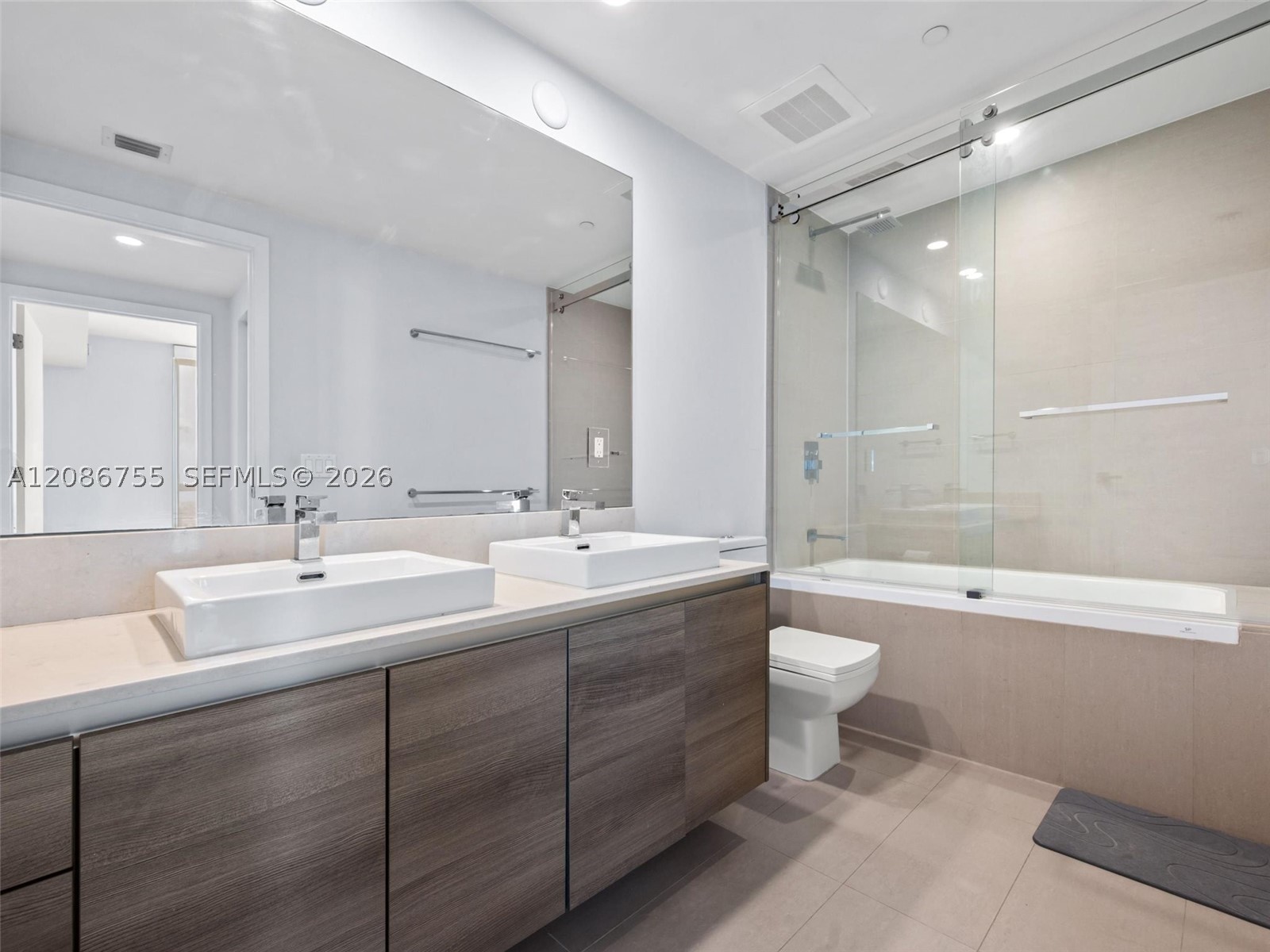 image The Bond on Brickell18
