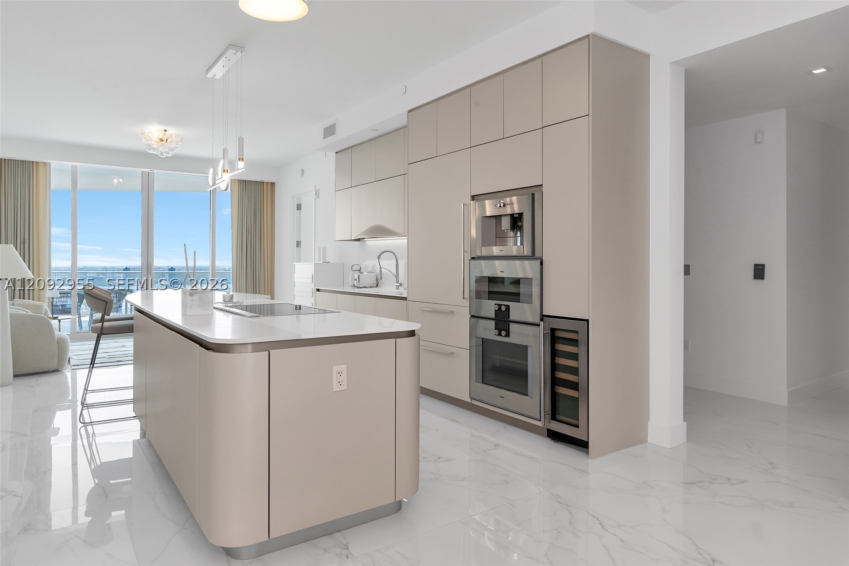 image Jade Signature25