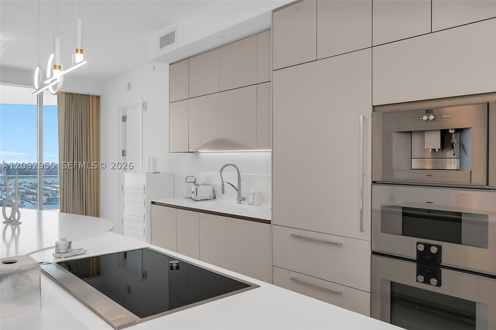 image Jade Signature28