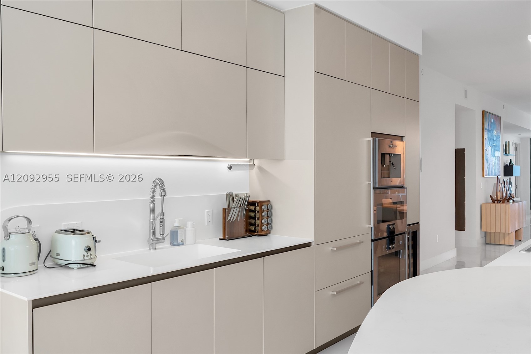 image Jade Signature30