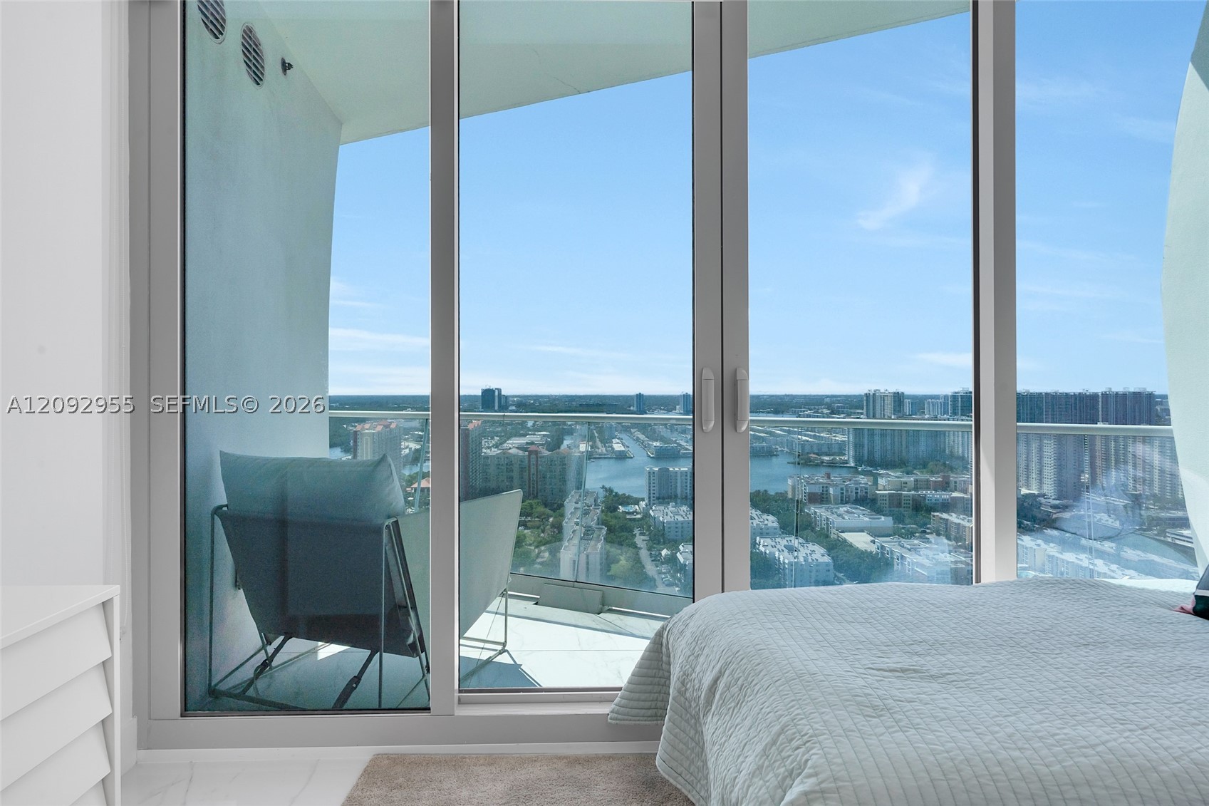 image Jade Signature52