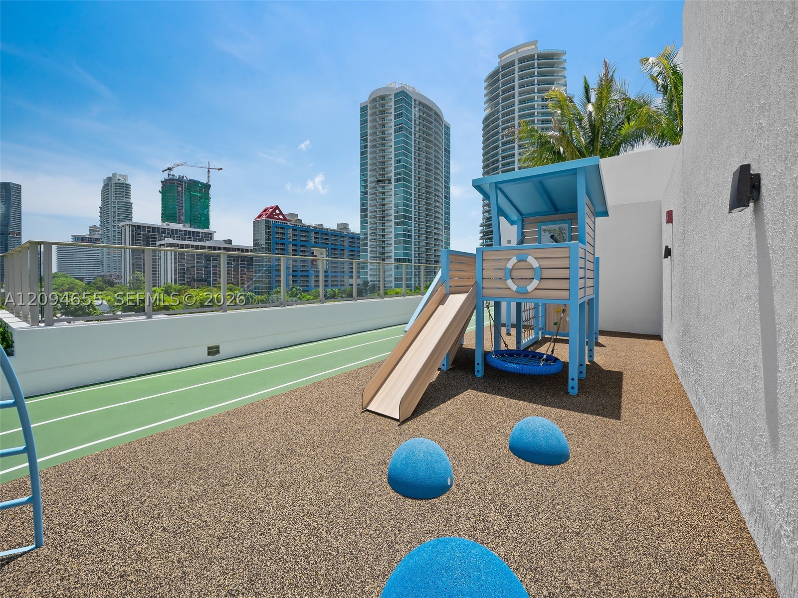 image 2200 Brickell75
