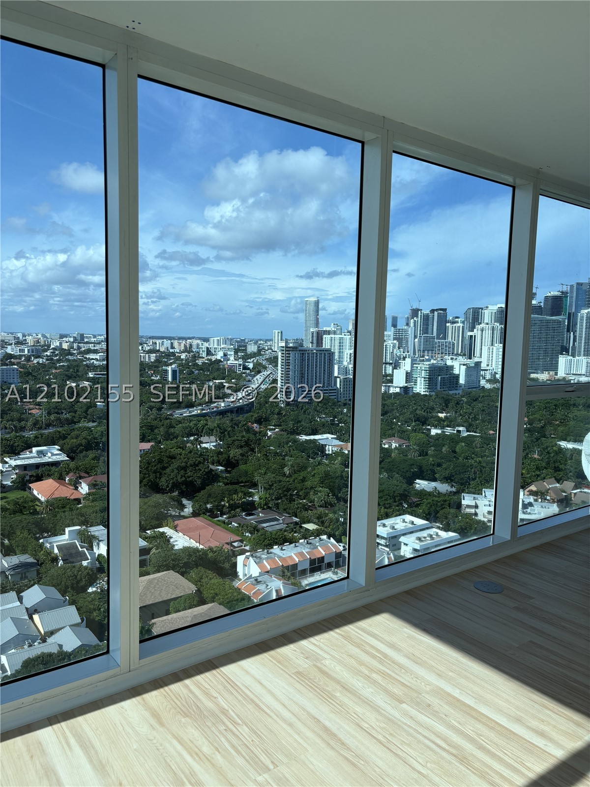 image Skyline on Brickell19