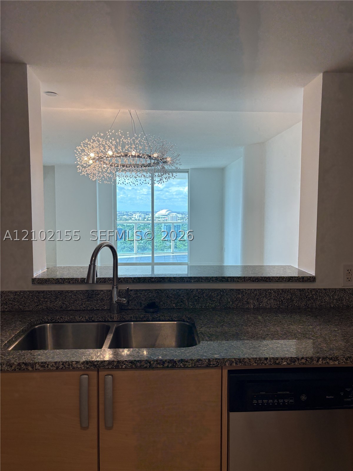 image Skyline on Brickell33