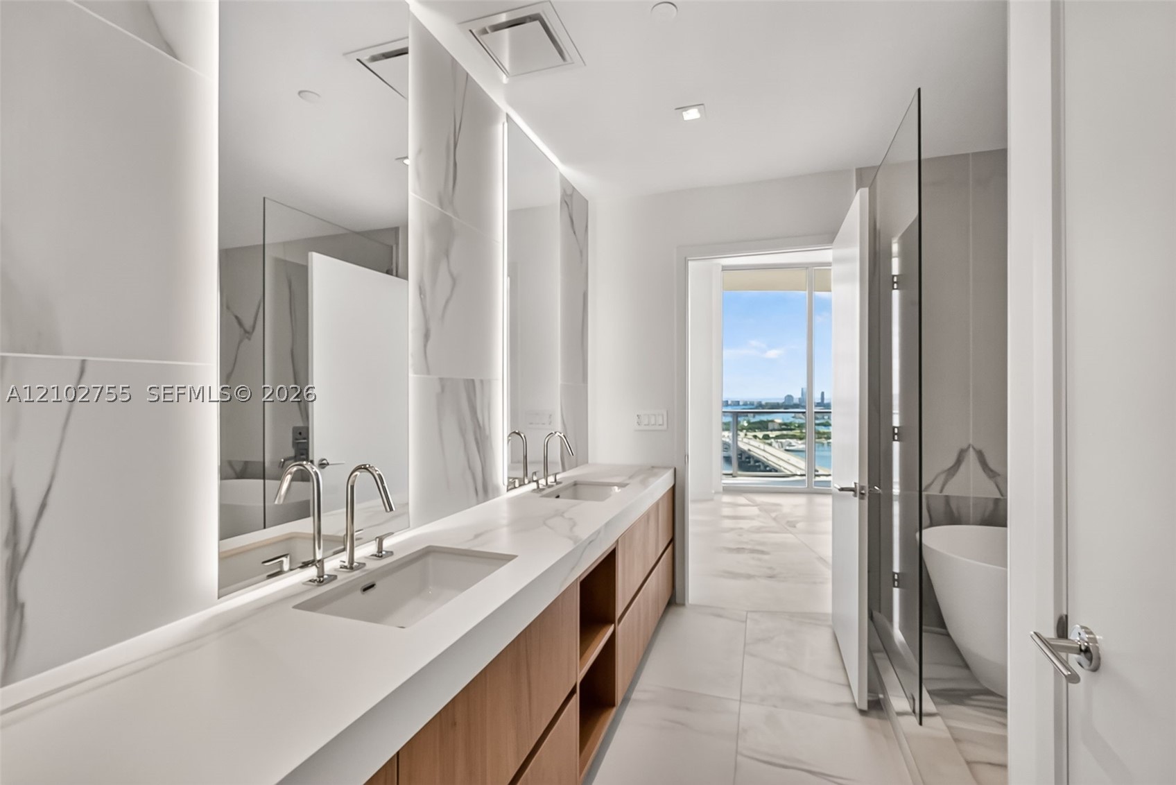 image Casa Bella Residences10