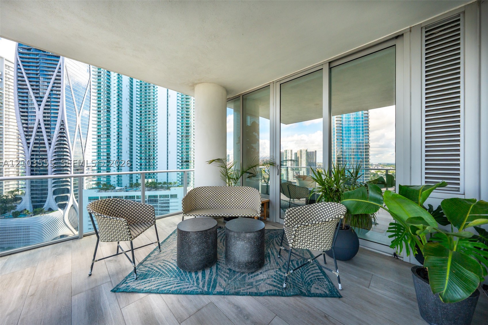image Paramount Miami Worldcenter3