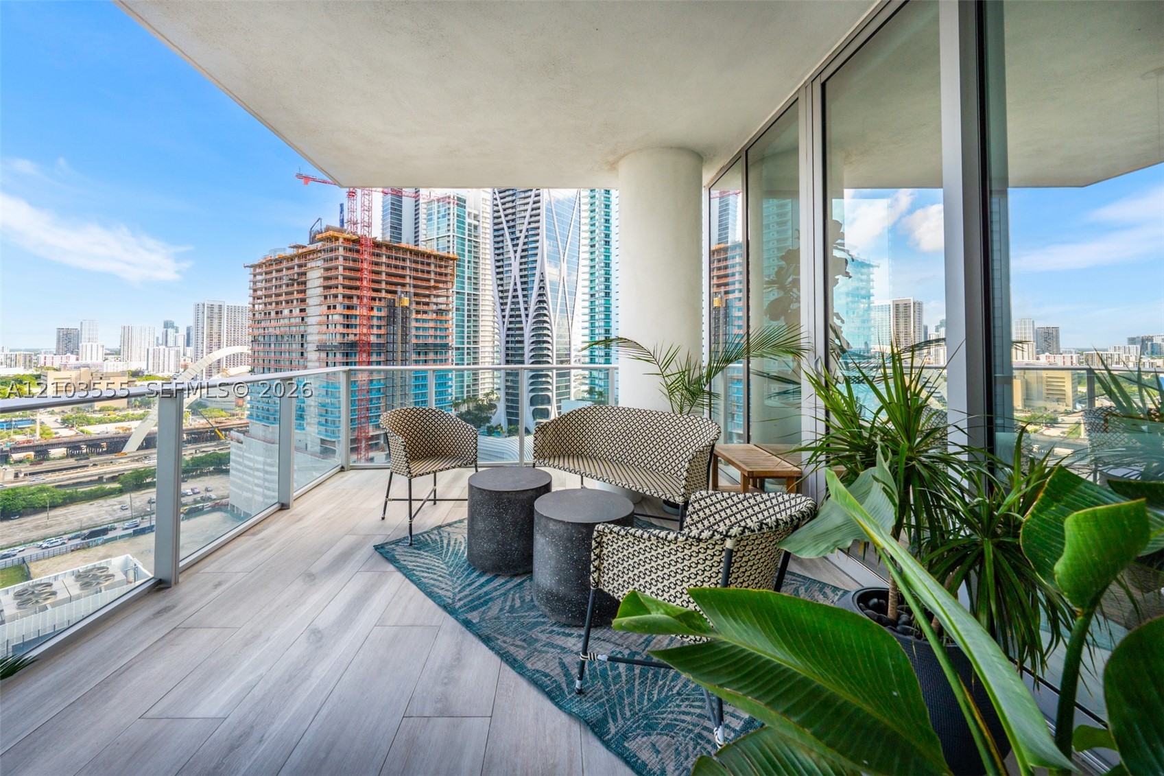 image Paramount Miami Worldcenter4