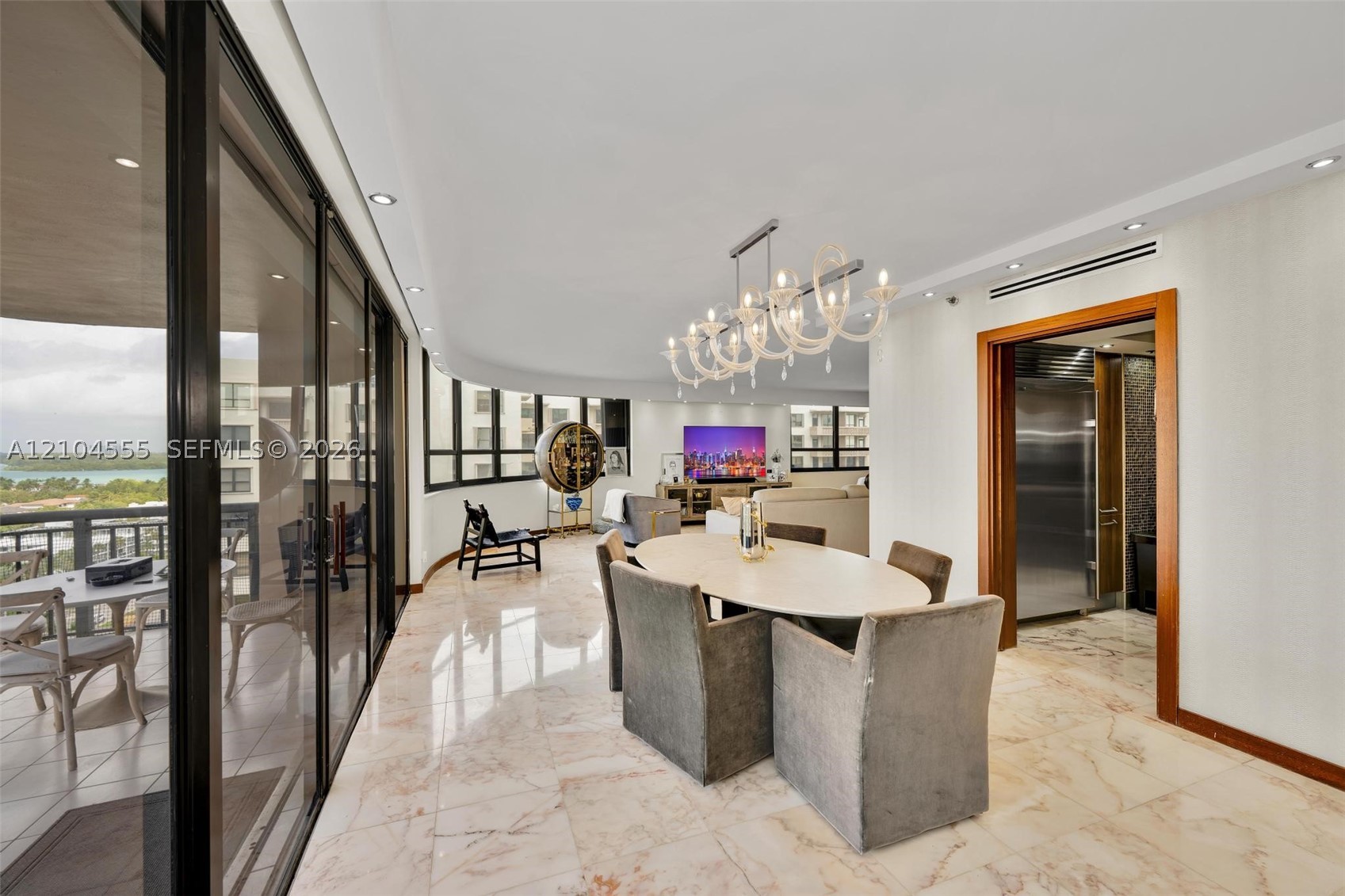 image Tiffany of Bal Harbour10