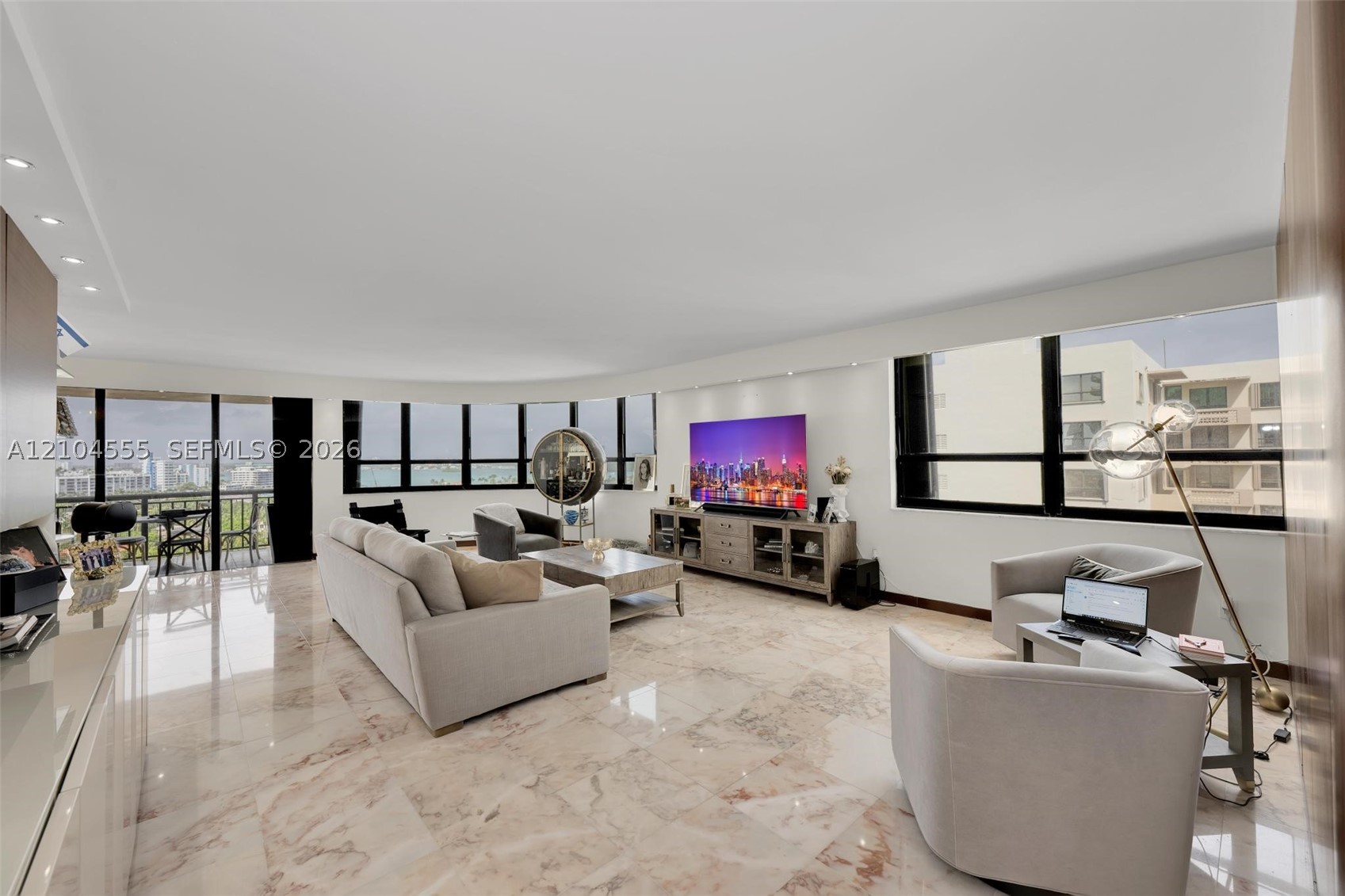 image Tiffany of Bal Harbour2