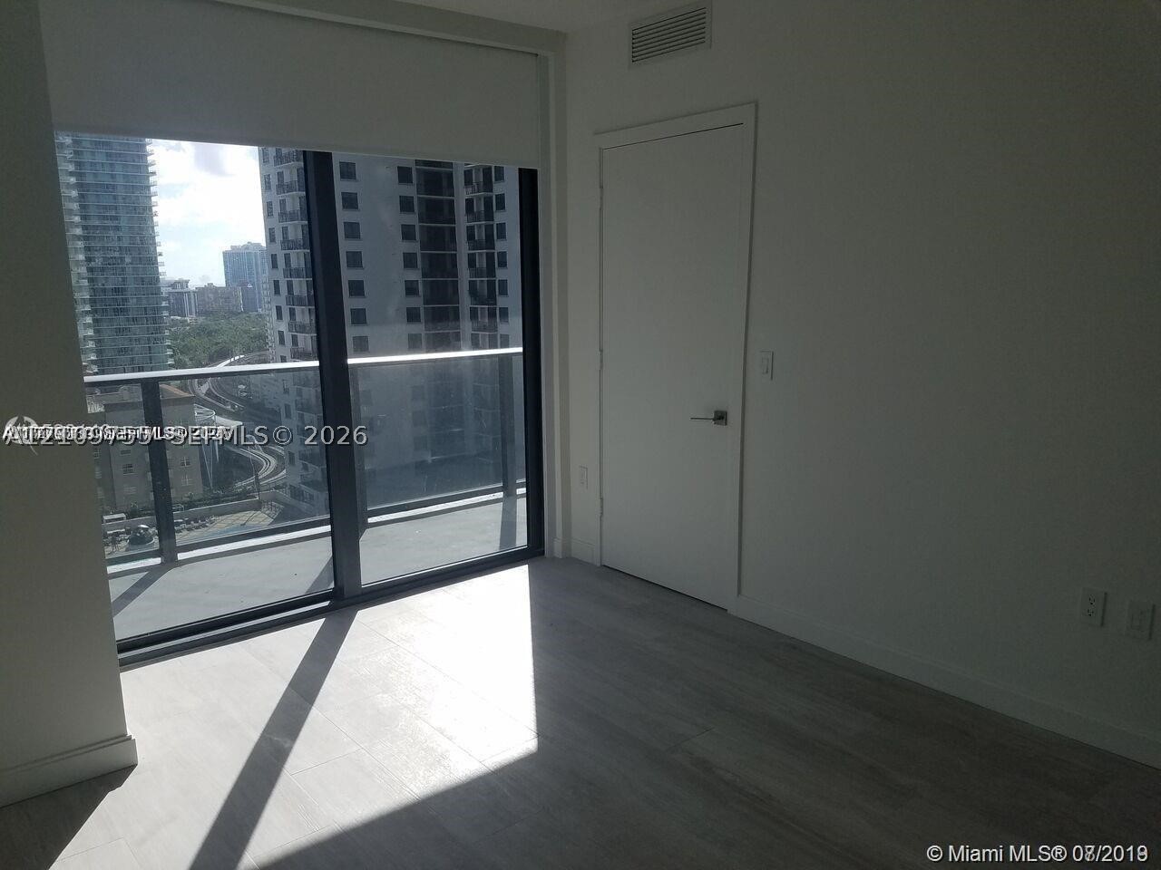 55 SW 9th St #1805 Miami, FL 33130