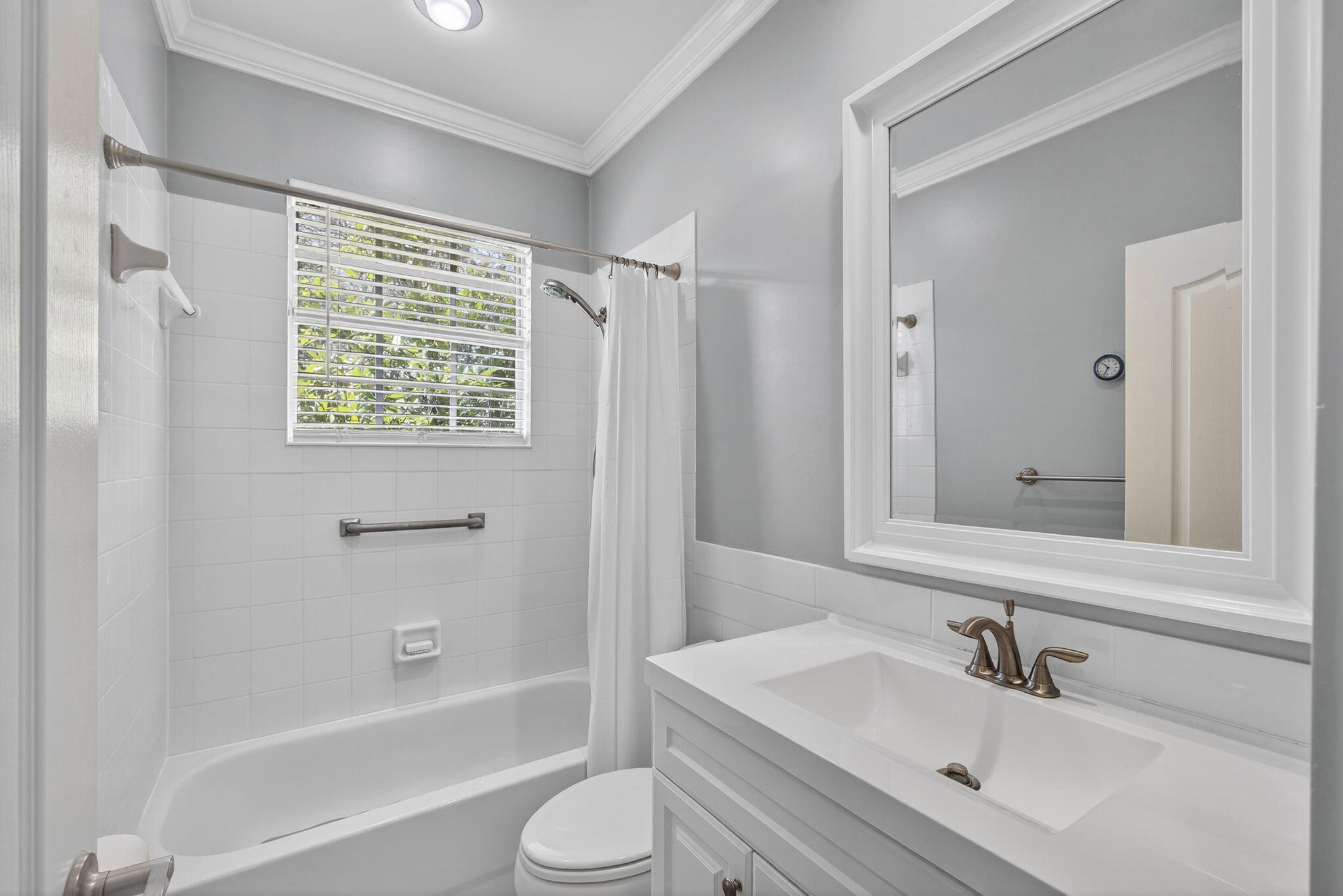 246 Iris Jupiter, FL 33458