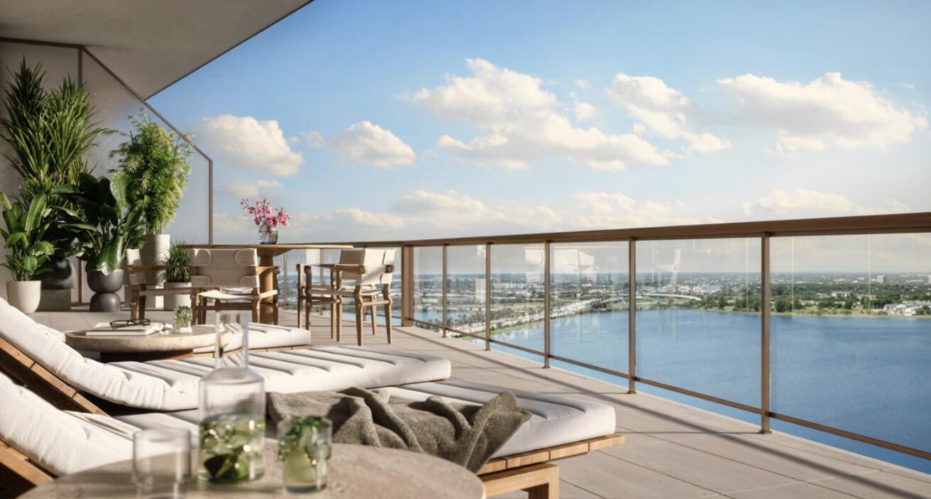 550 S Australian #305 West Palm Beach, FL 33401