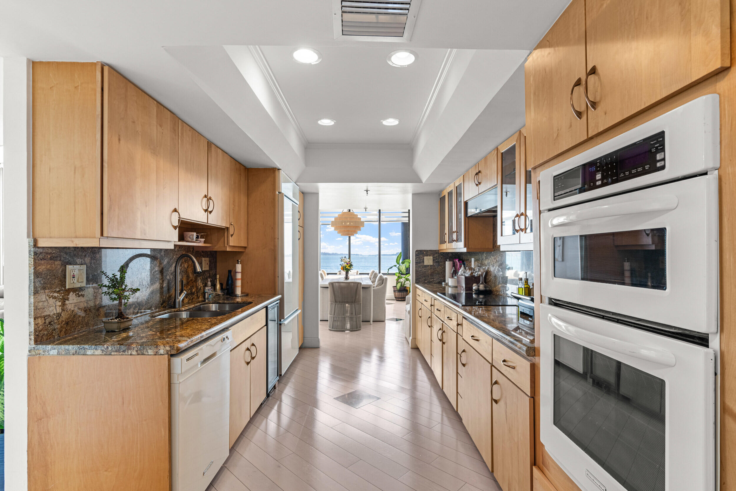 520 Brickell Key #A200 Miami, FL 33131