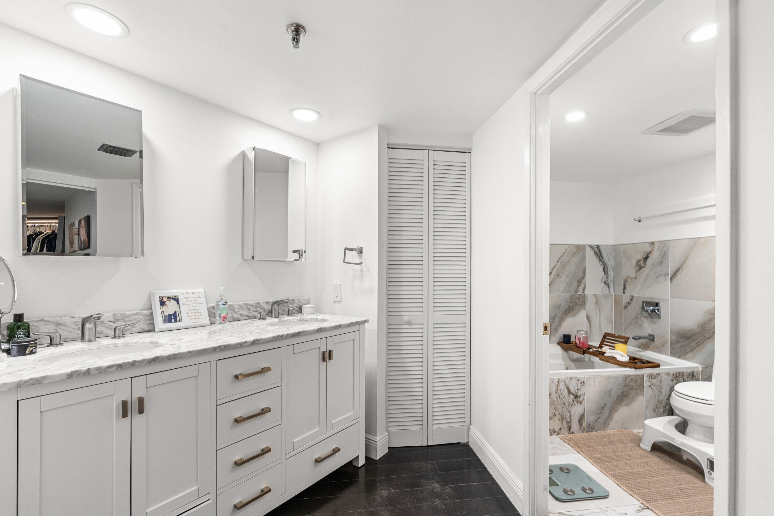 520 Brickell Key #A200 Miami, FL 33131