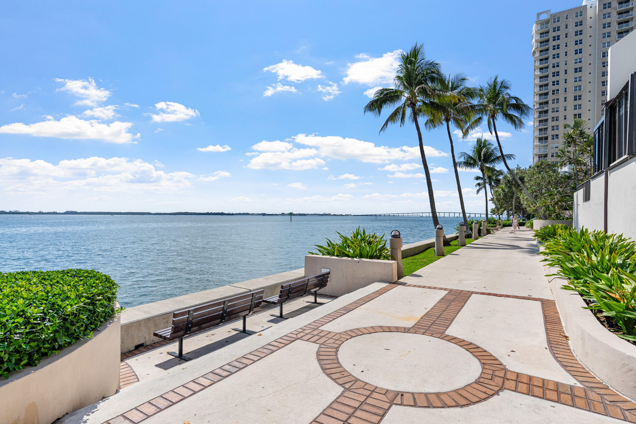 520 Brickell Key #A200 Miami, FL 33131