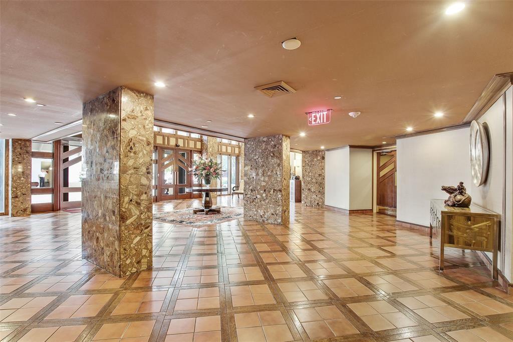 520 Brickell Key #A200 Miami, FL 33131