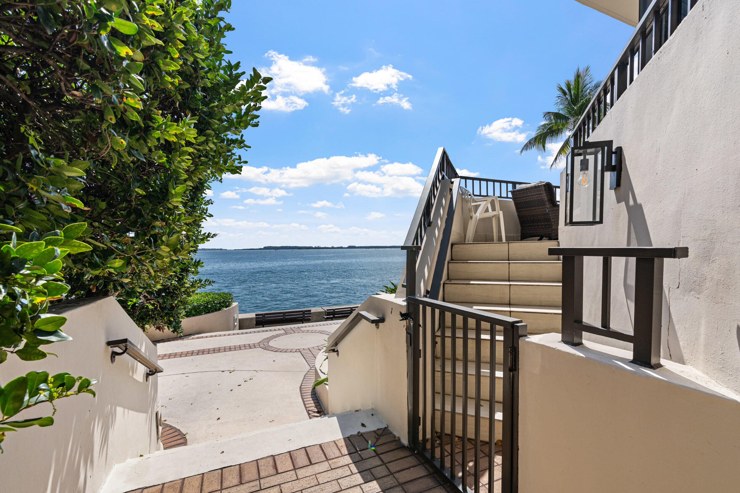 520 Brickell Key #A200 Miami, FL 33131