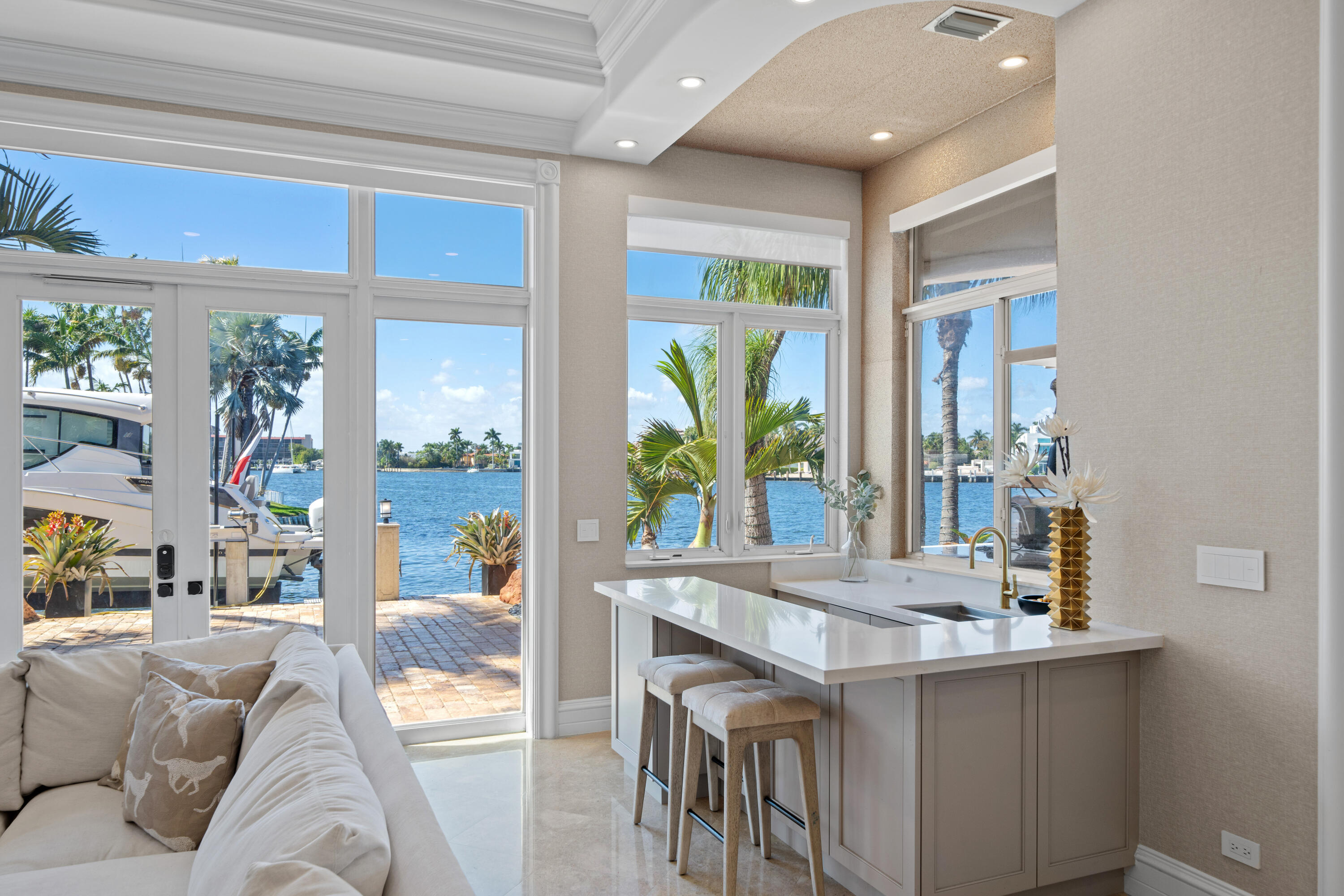 2593 SE 8th Pompano Beach, FL 33062