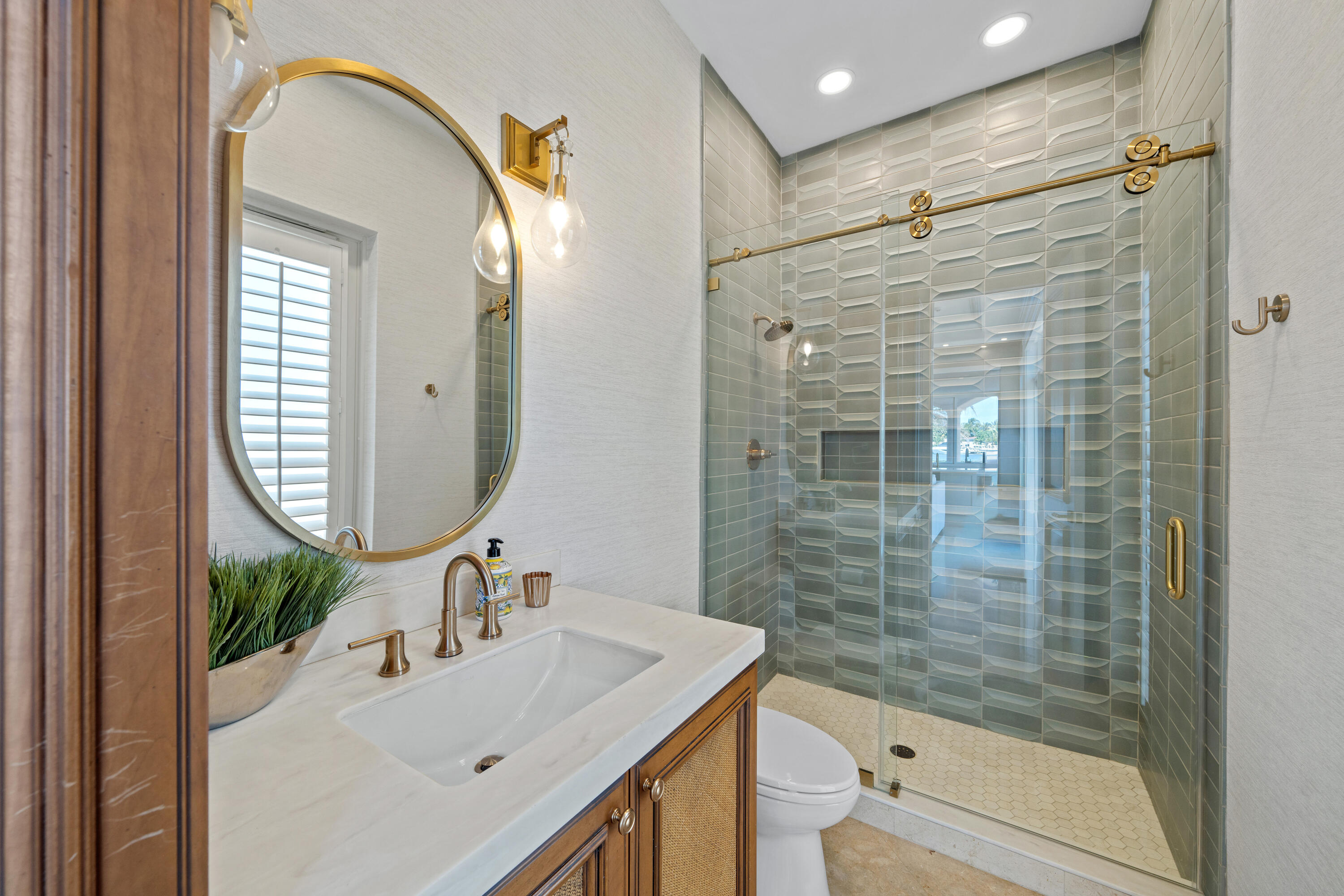 2593 SE 8th Pompano Beach, FL 33062