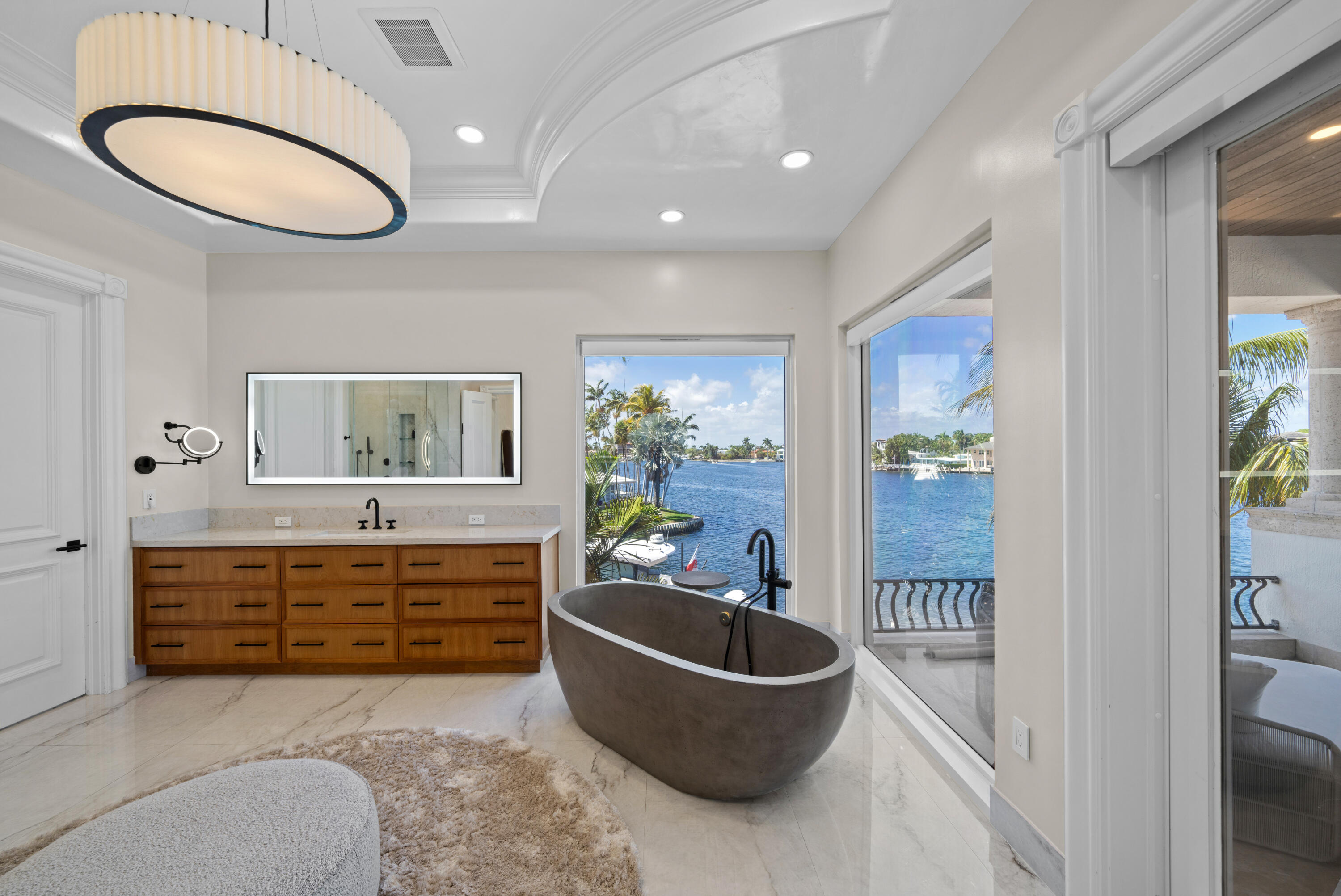 2593 SE 8th Pompano Beach, FL 33062