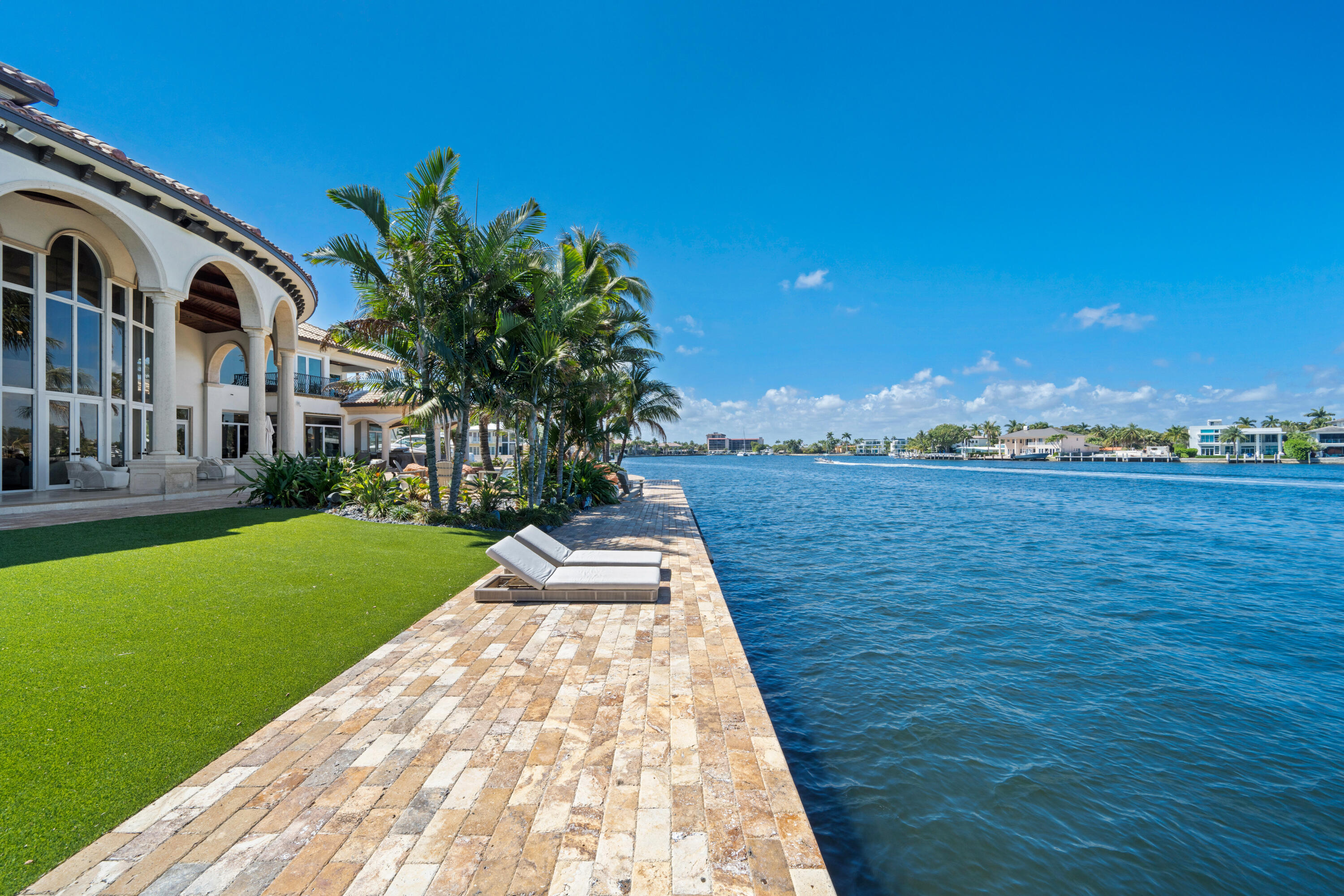 2593 SE 8th Pompano Beach, FL 33062