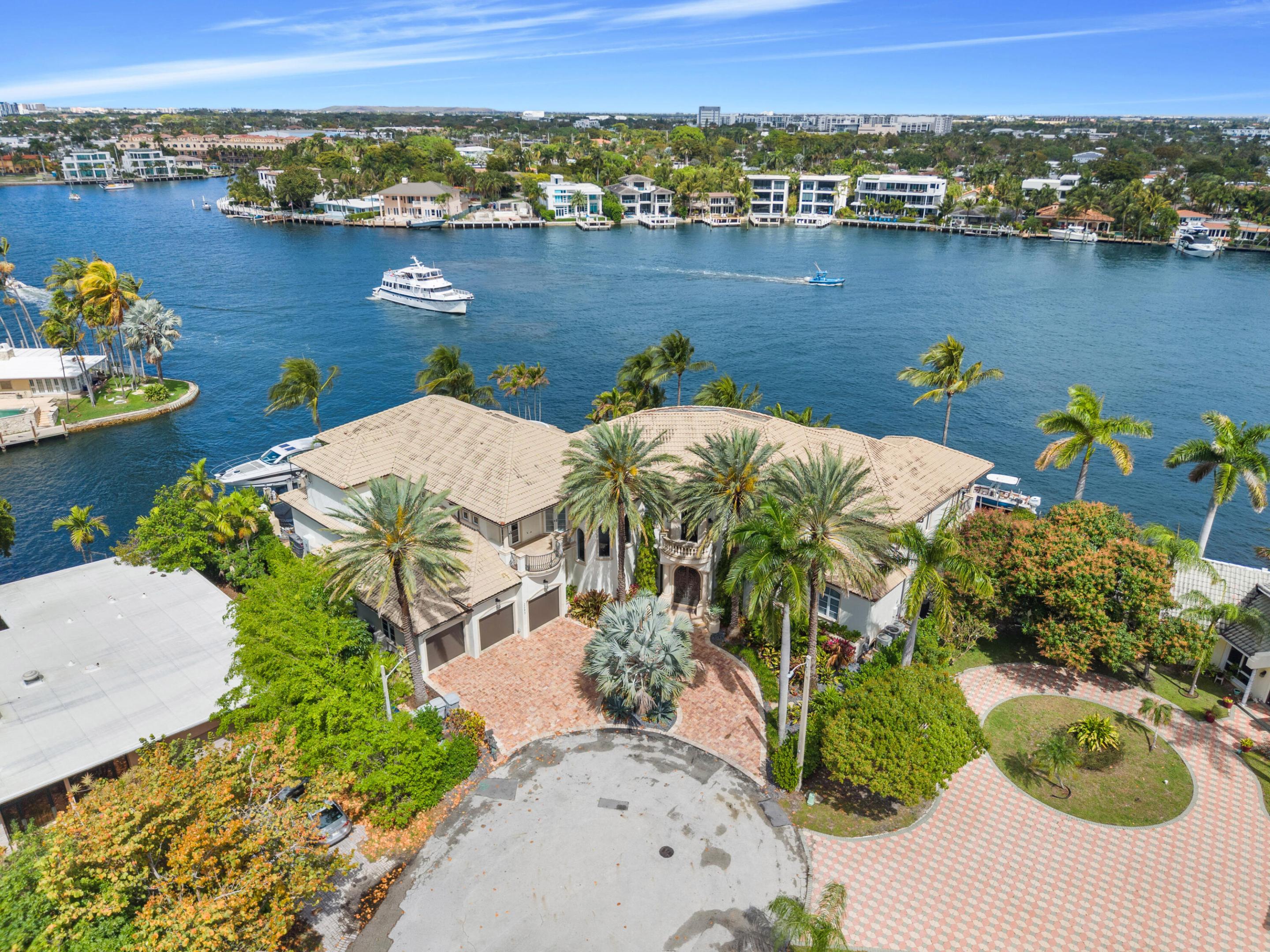 2593 SE 8th Pompano Beach, FL 33062