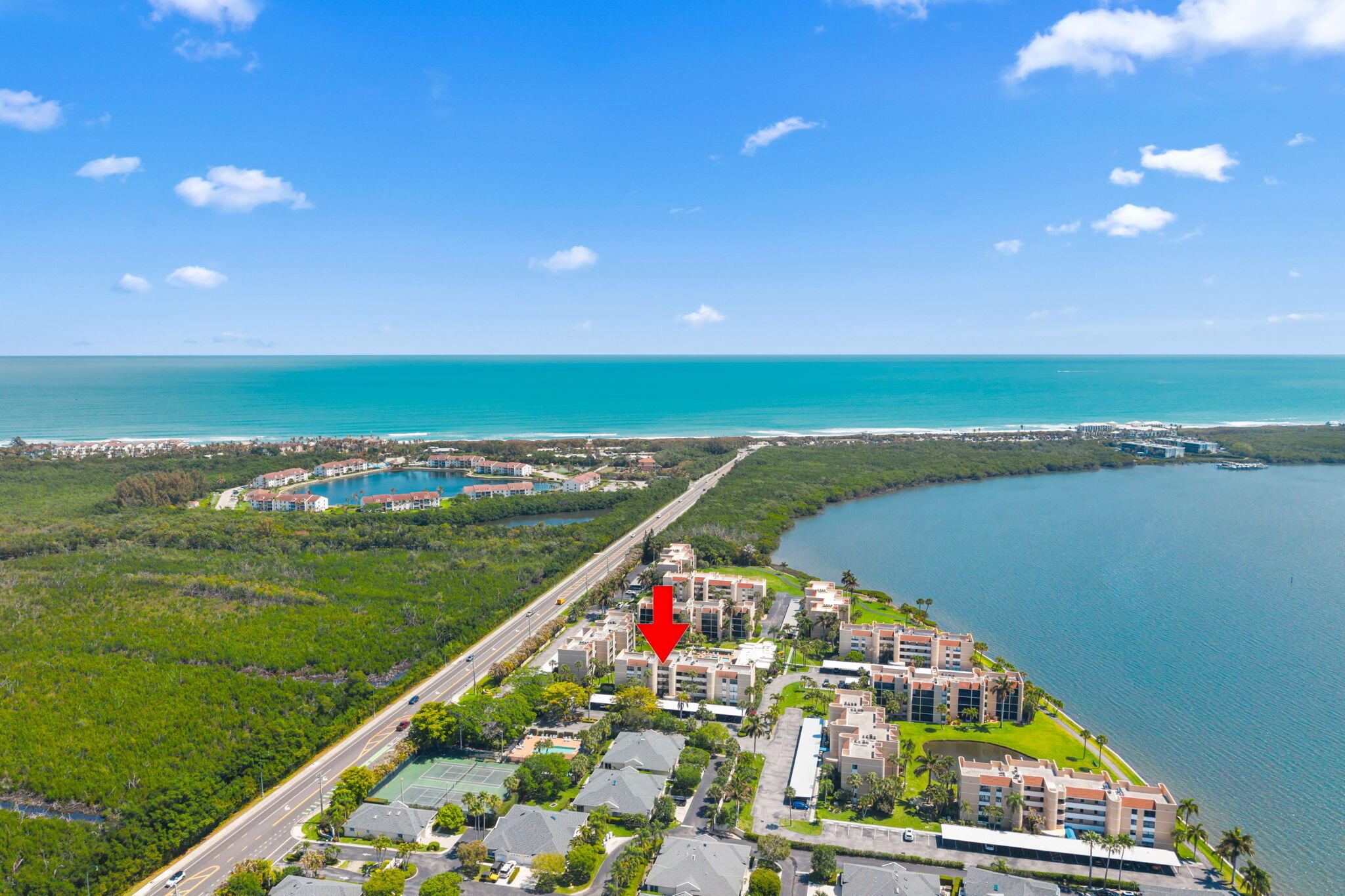3412 NE Causeway #102
