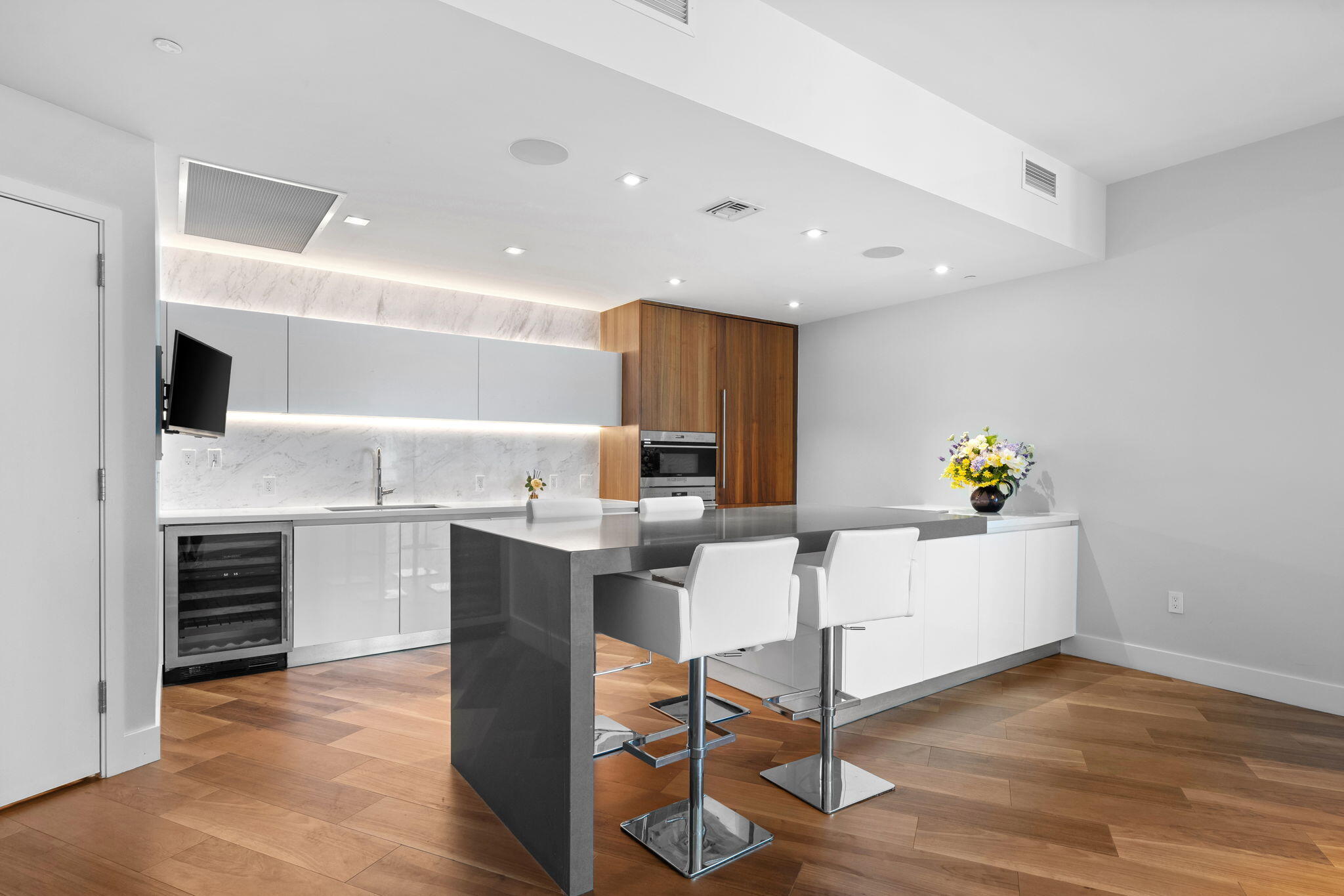 701 N Fort Lauderdale Bch #1103 Fort Lauderdale, FL 33304