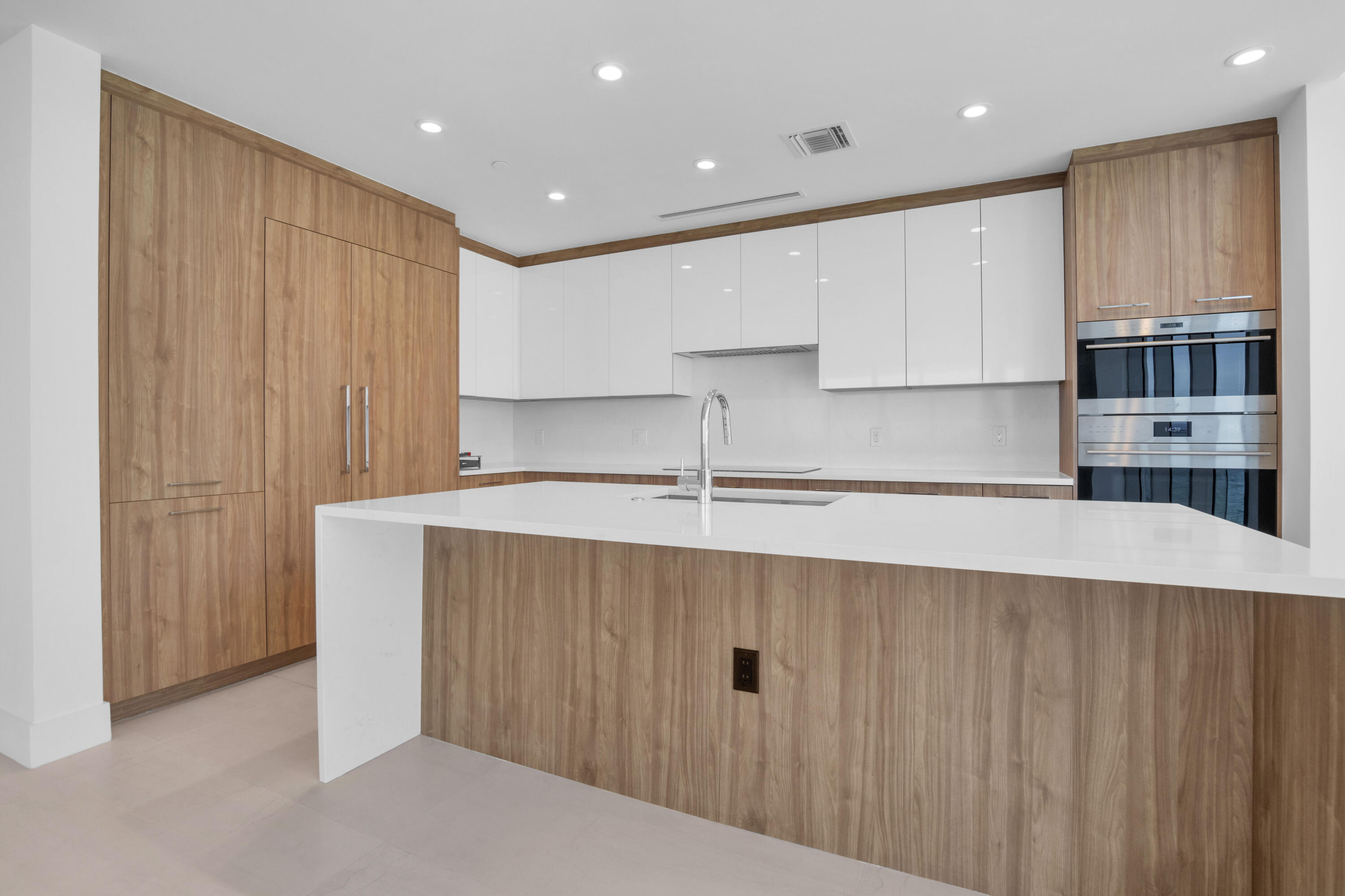 151 N Seabreeze Blvd #Unit 504 Fort Lauderdale, FL 33304