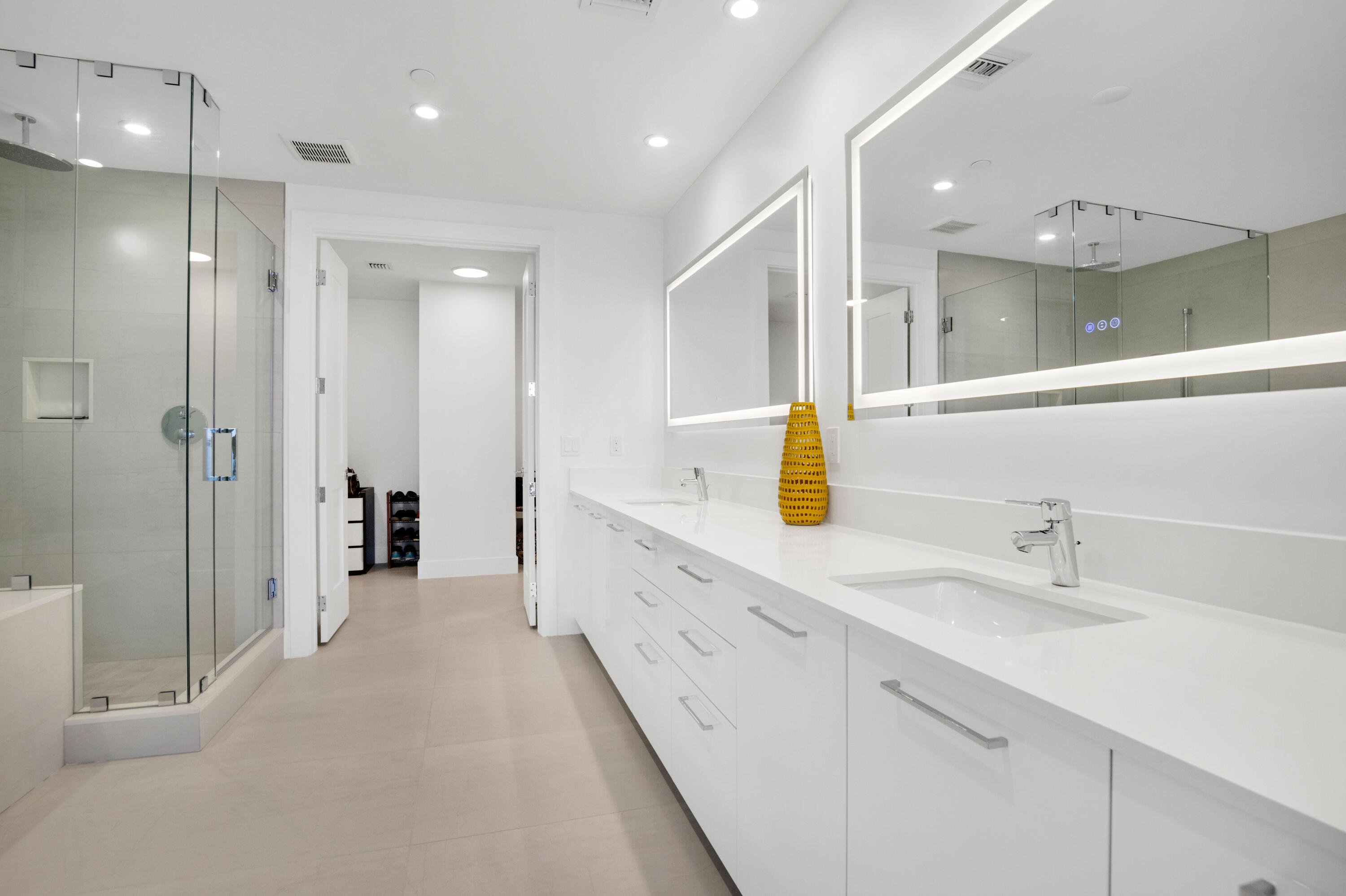 151 N Seabreeze Blvd #Unit 504 Fort Lauderdale, FL 33304