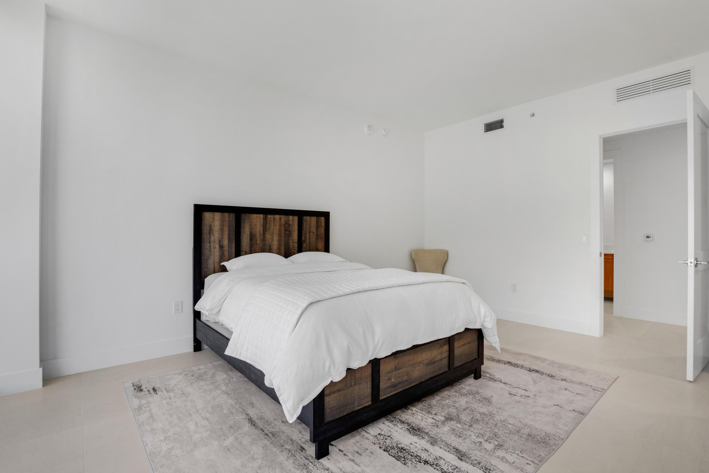 151 N Seabreeze Blvd #Unit 504 Fort Lauderdale, FL 33304