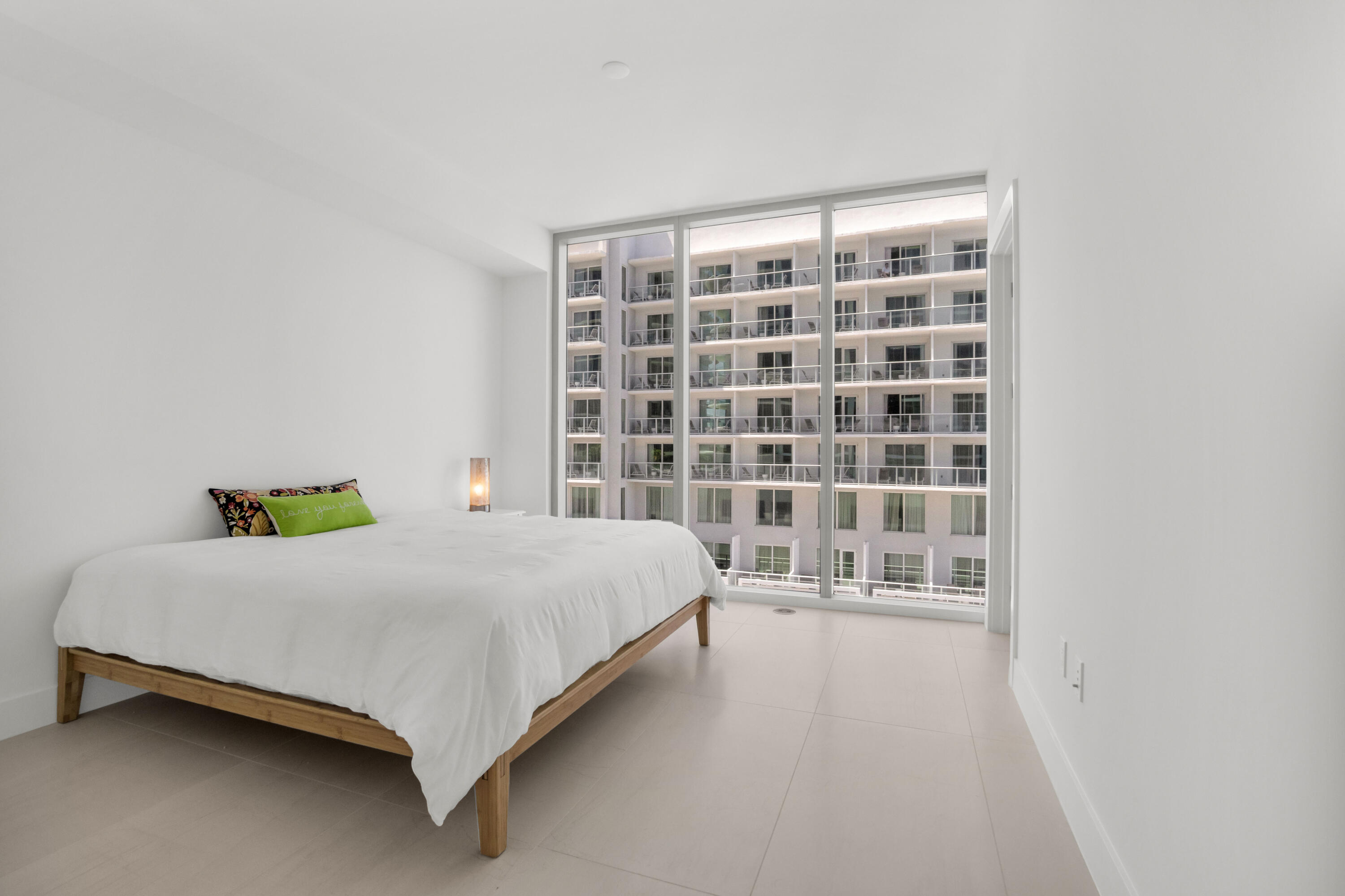 151 N Seabreeze Blvd #Unit 504 Fort Lauderdale, FL 33304