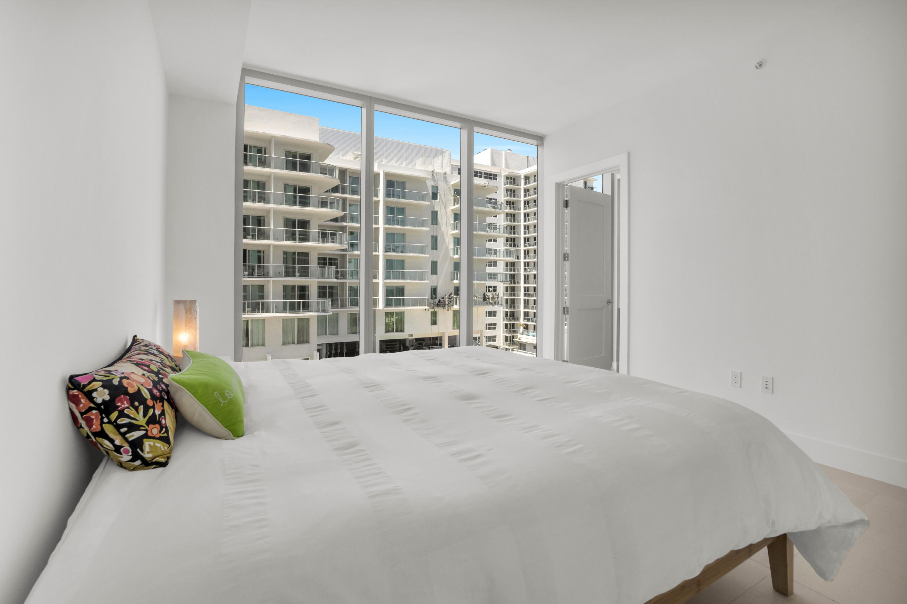 151 N Seabreeze Blvd #Unit 504 Fort Lauderdale, FL 33304