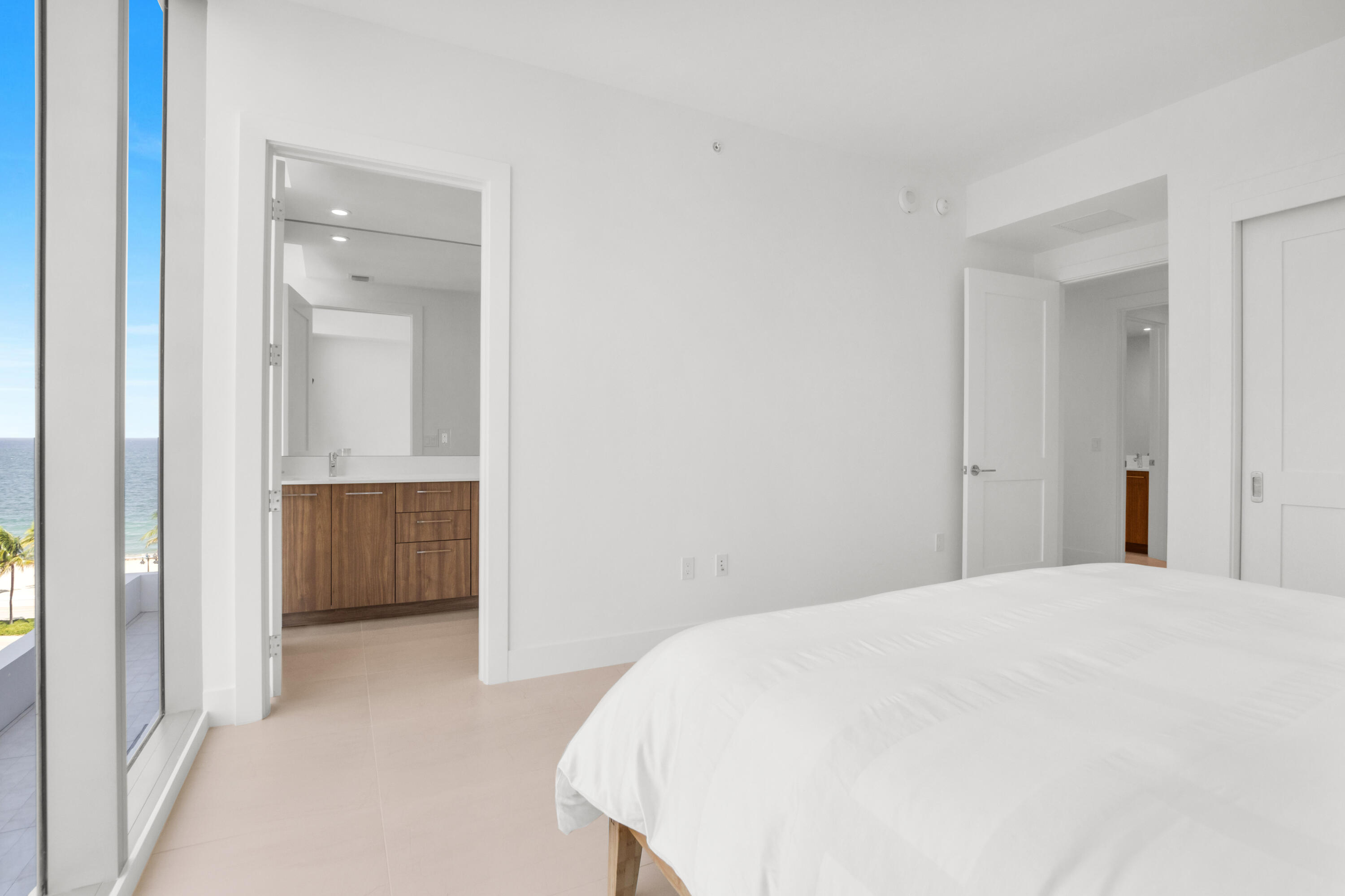 151 N Seabreeze Blvd #Unit 504 Fort Lauderdale, FL 33304