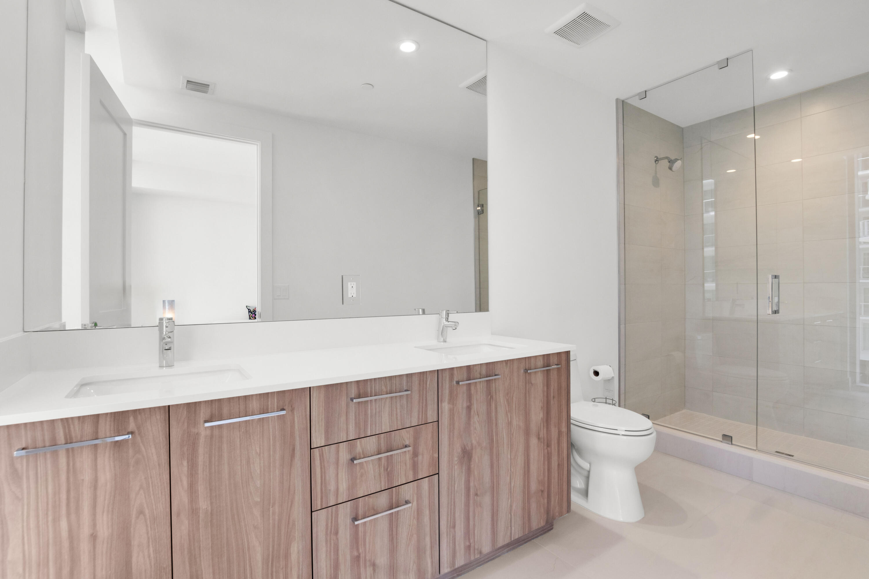 151 N Seabreeze Blvd #Unit 504 Fort Lauderdale, FL 33304