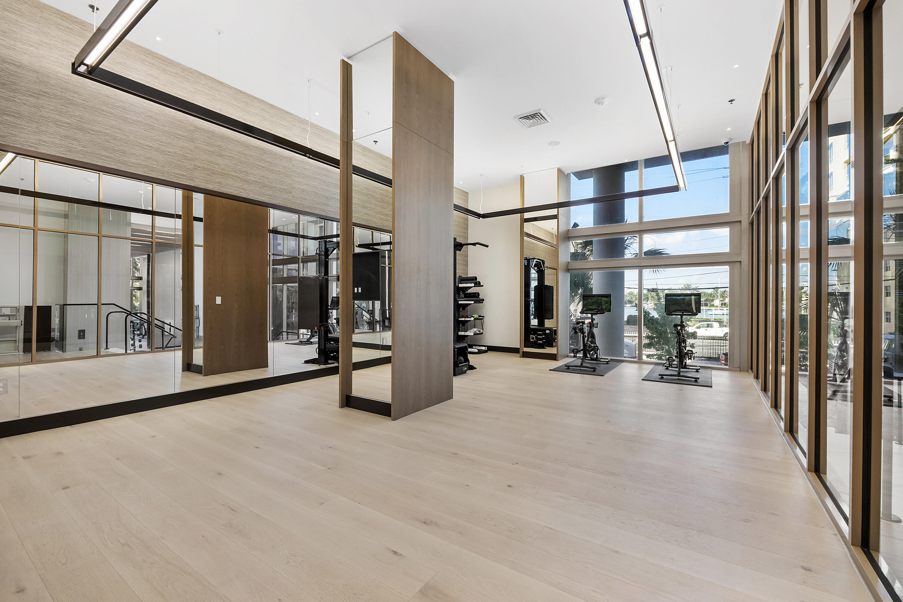 151 N Seabreeze Blvd #Unit 504 Fort Lauderdale, FL 33304