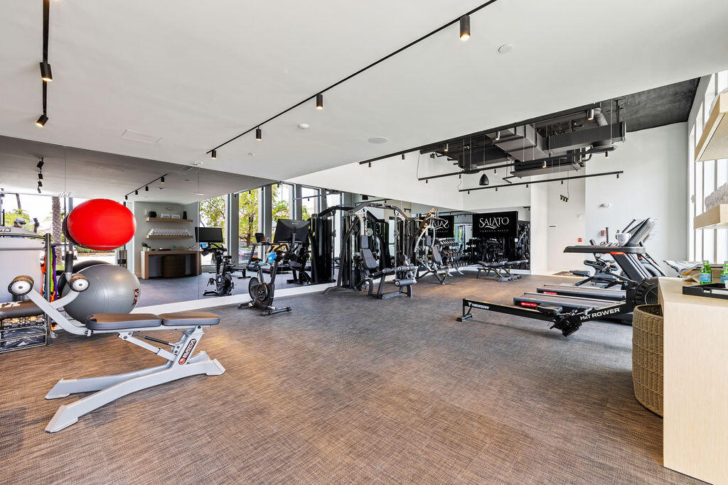 305 Briny #402 Pompano Beach, FL 33062