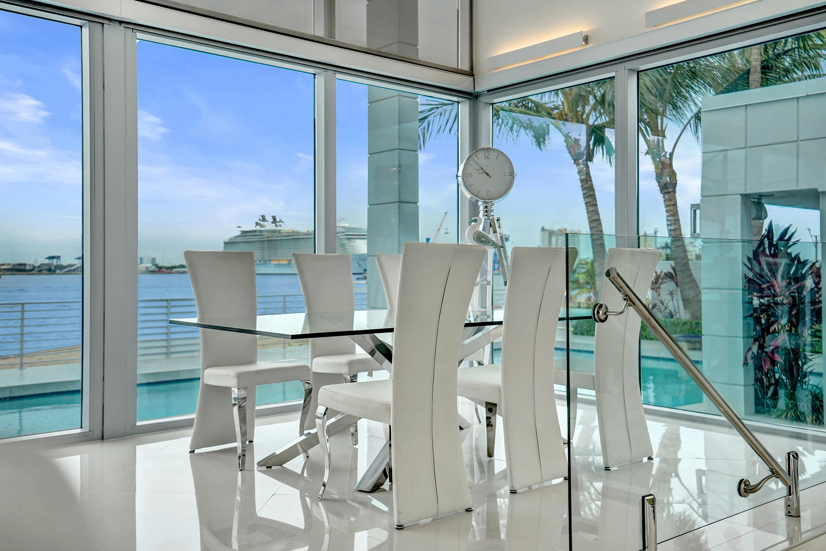 2200 SE 21st Fort Lauderdale, FL 33316