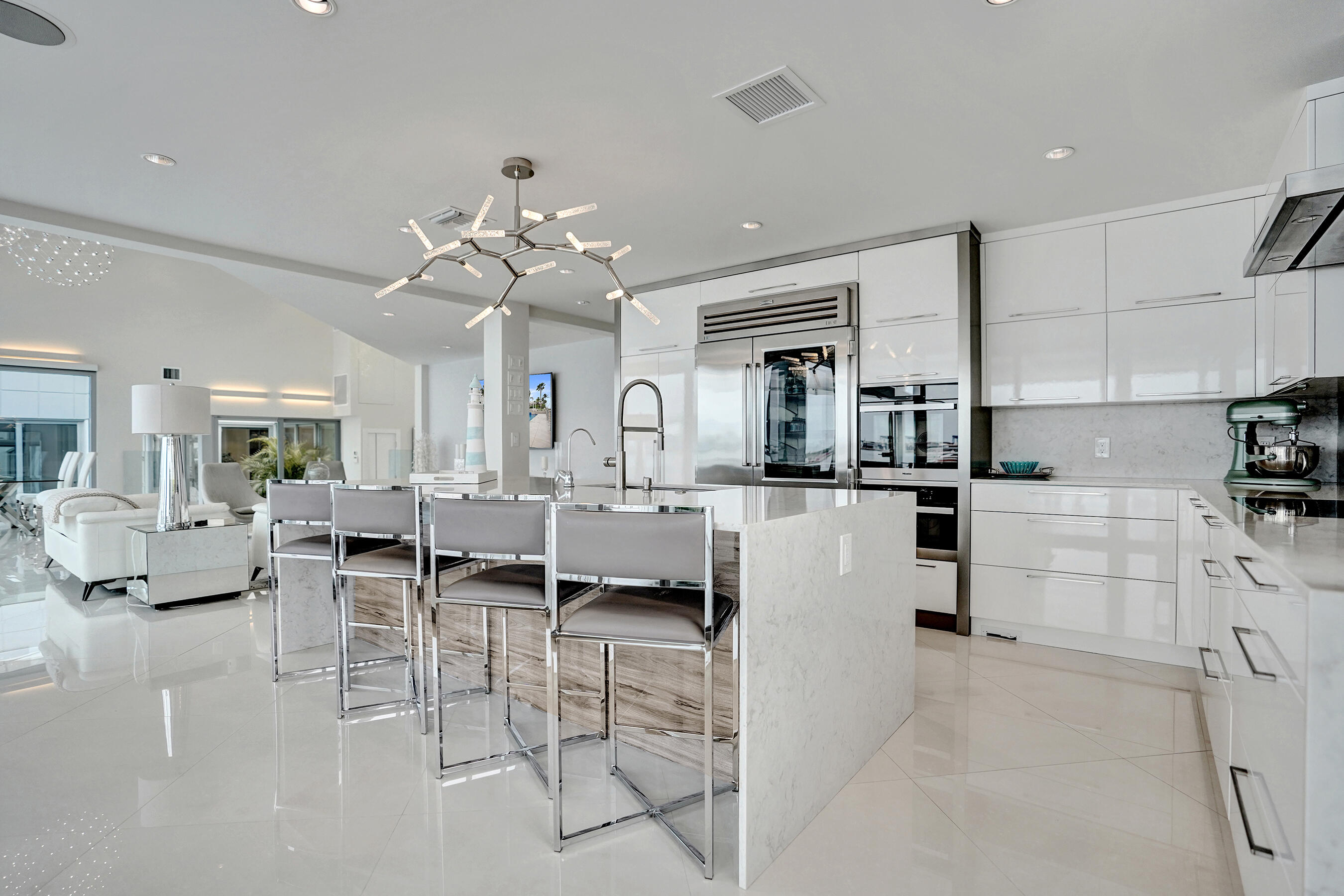 2200 SE 21st Fort Lauderdale, FL 33316