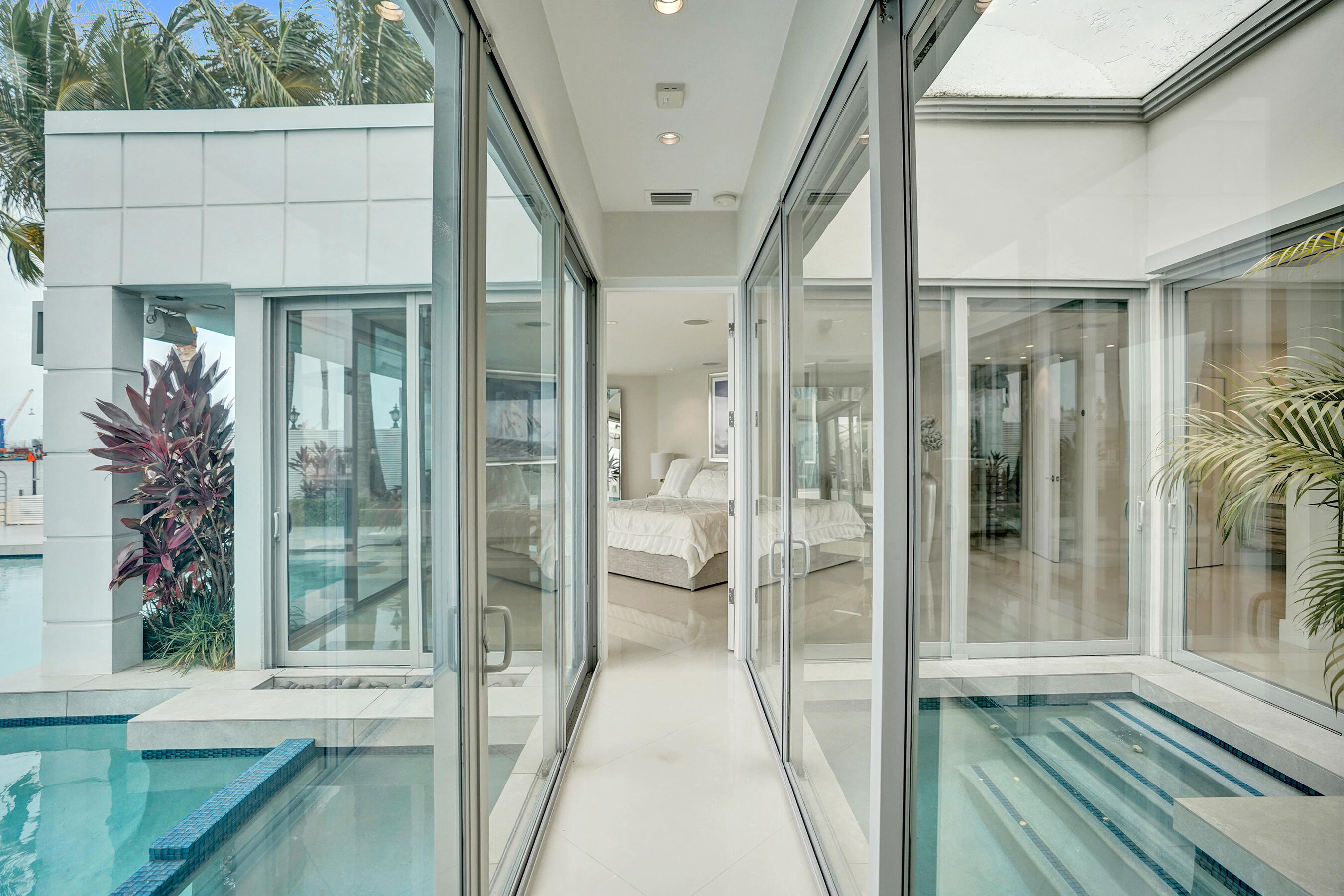 2200 SE 21st Fort Lauderdale, FL 33316