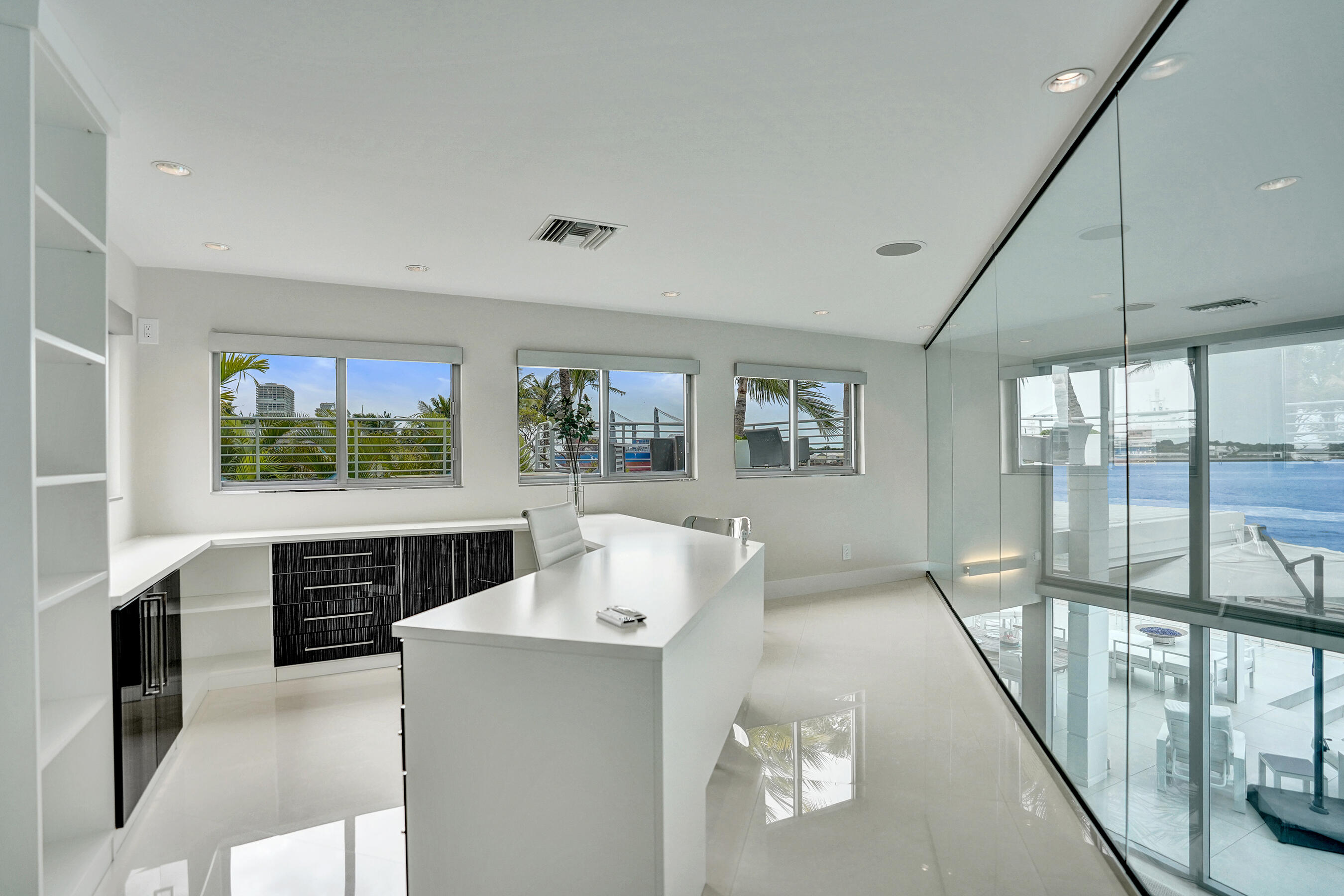 2200 SE 21st Fort Lauderdale, FL 33316