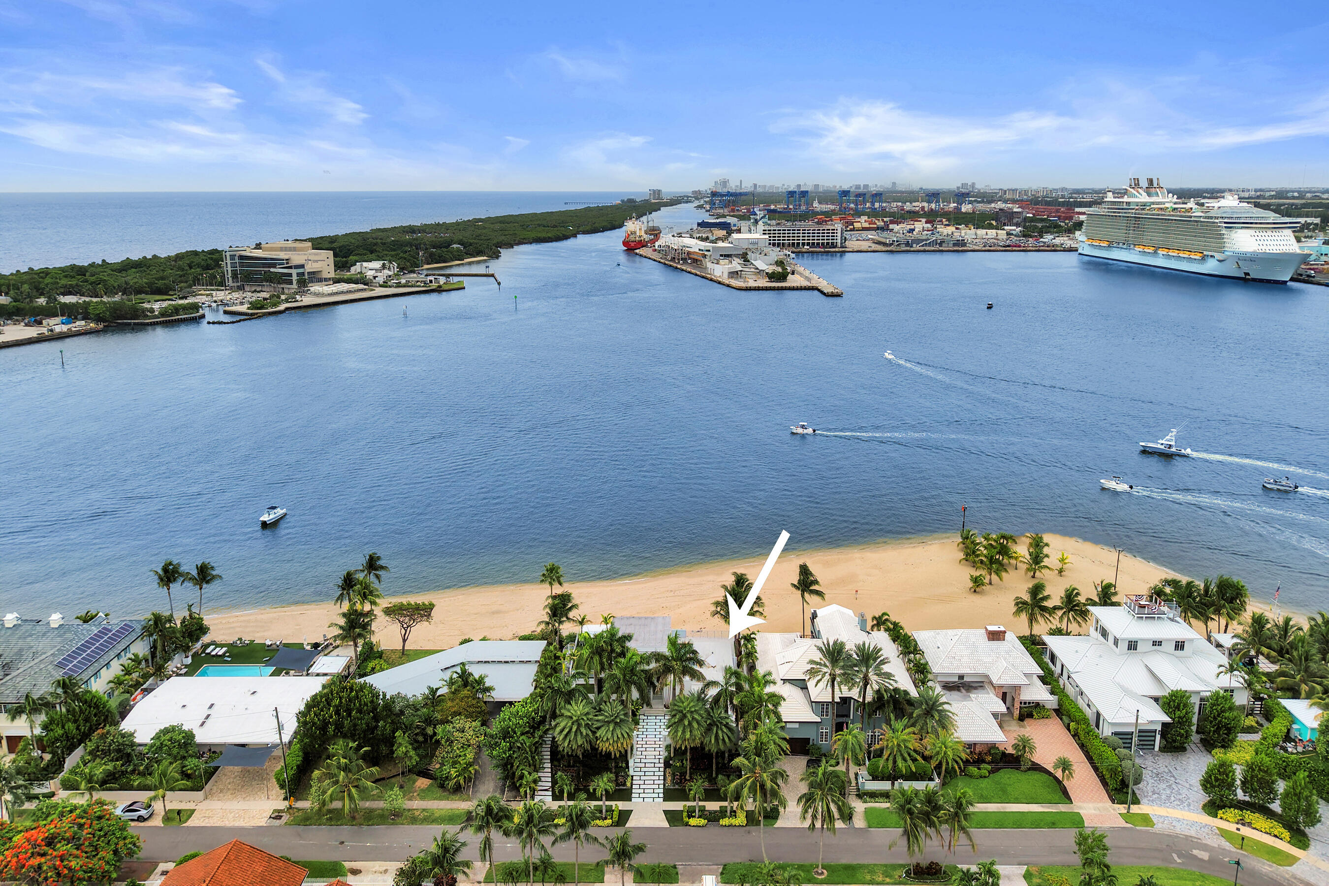2200 SE 21st Fort Lauderdale, FL 33316