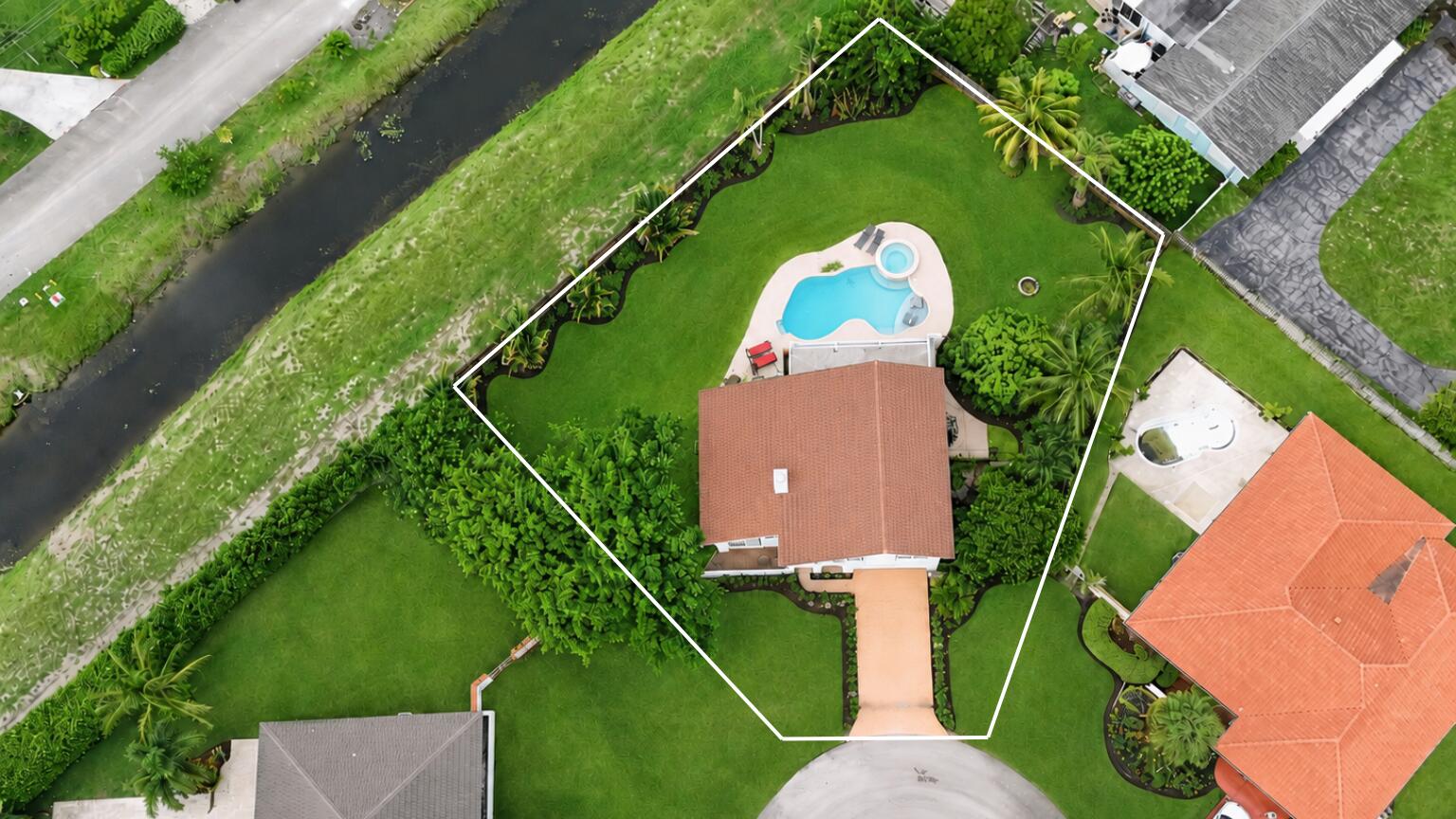 6785 Escondida Lake Clarke Shores, FL 33406