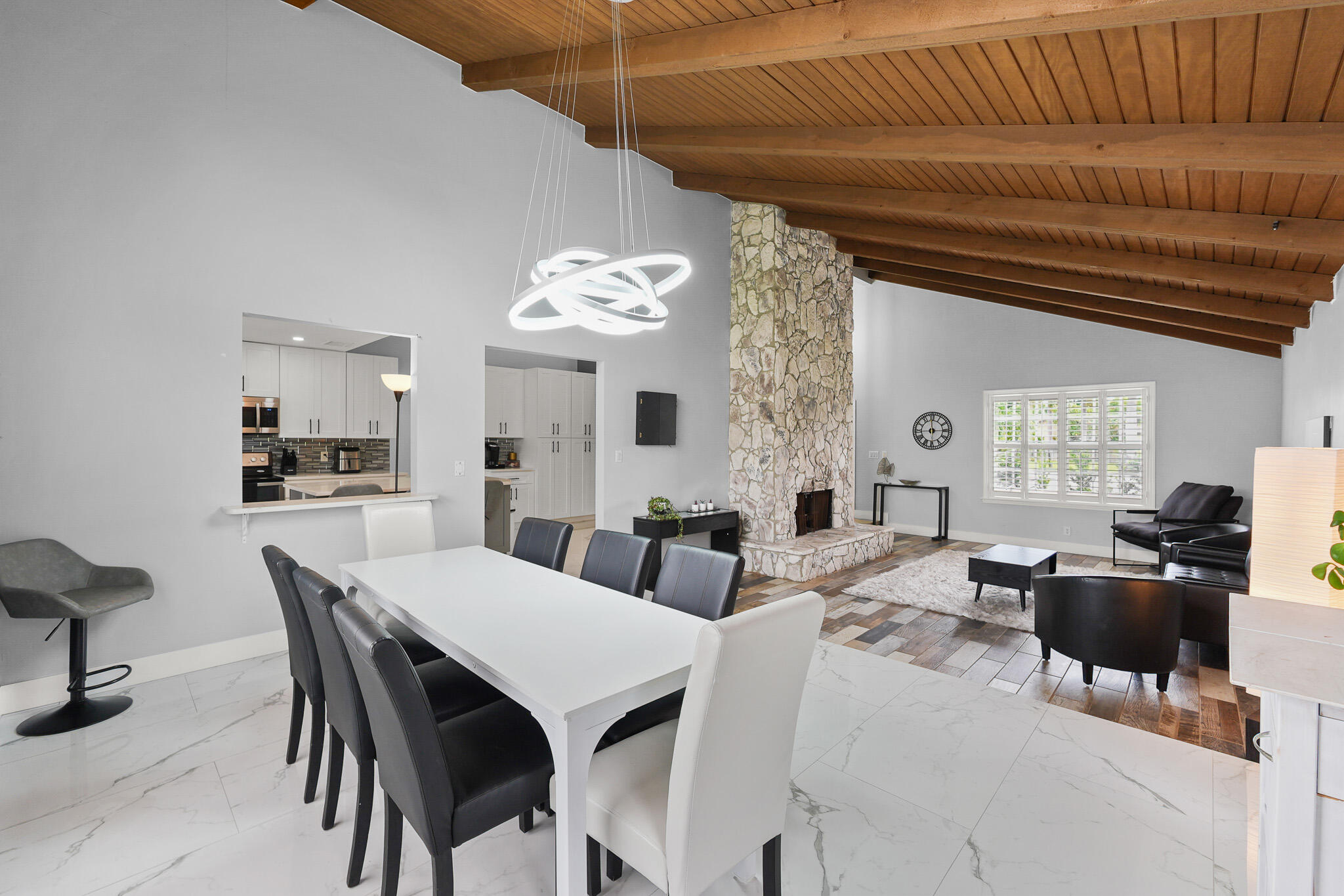 6785 Escondida Lake Clarke Shores, FL 33406