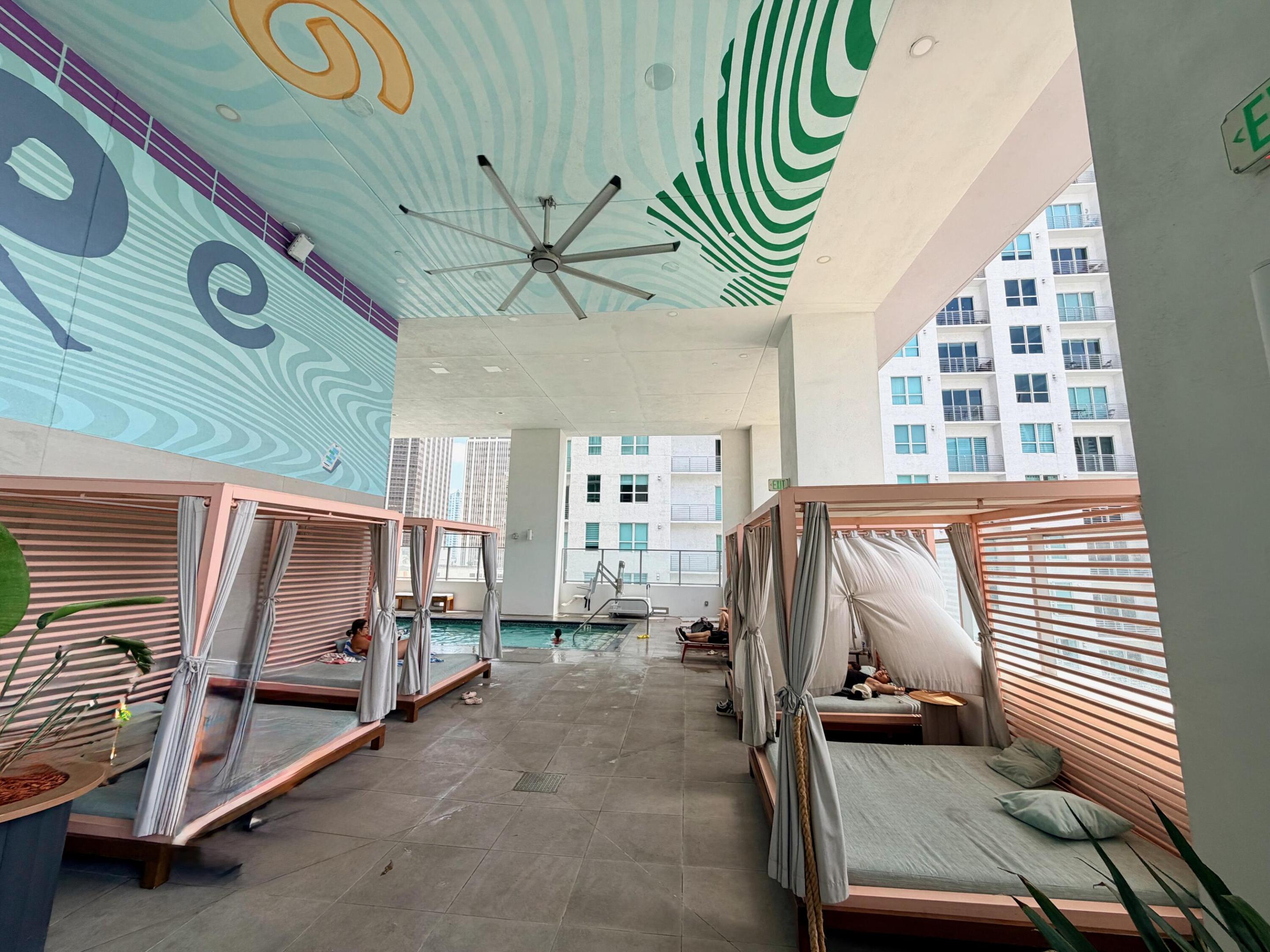 image Yotelpad Miami23